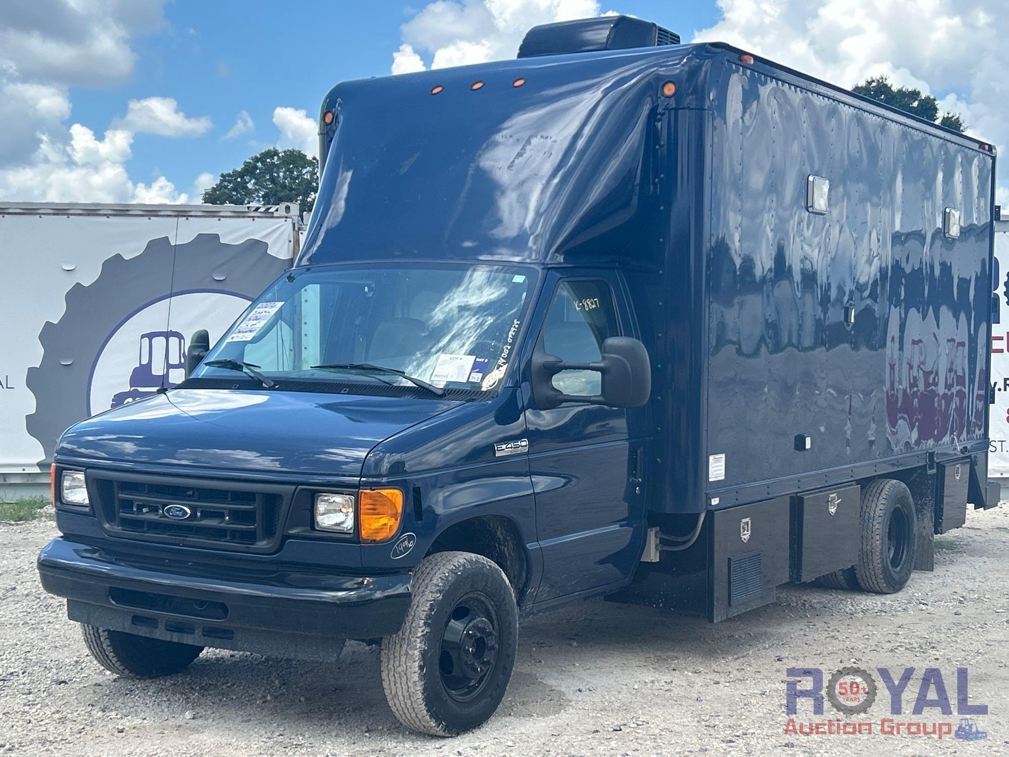 2007 Ford E-450 Super Duty 16ft Portable Office Truck (A51692)