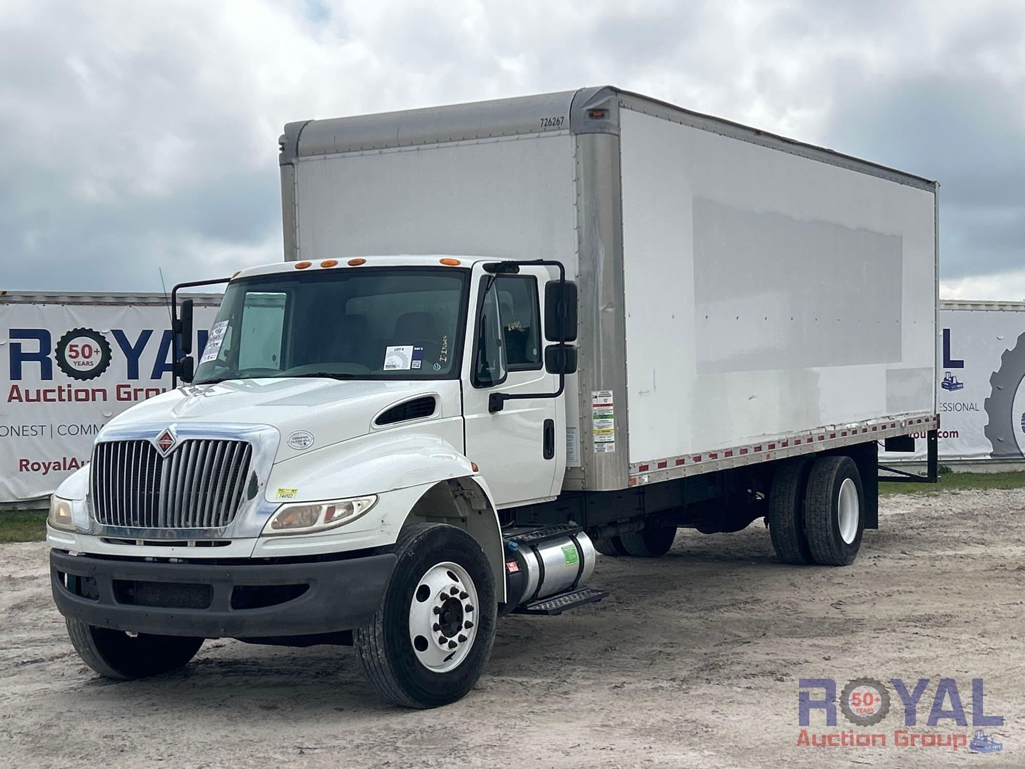 2017 International DuraStar 4300 26FT Box Truck (A51692)