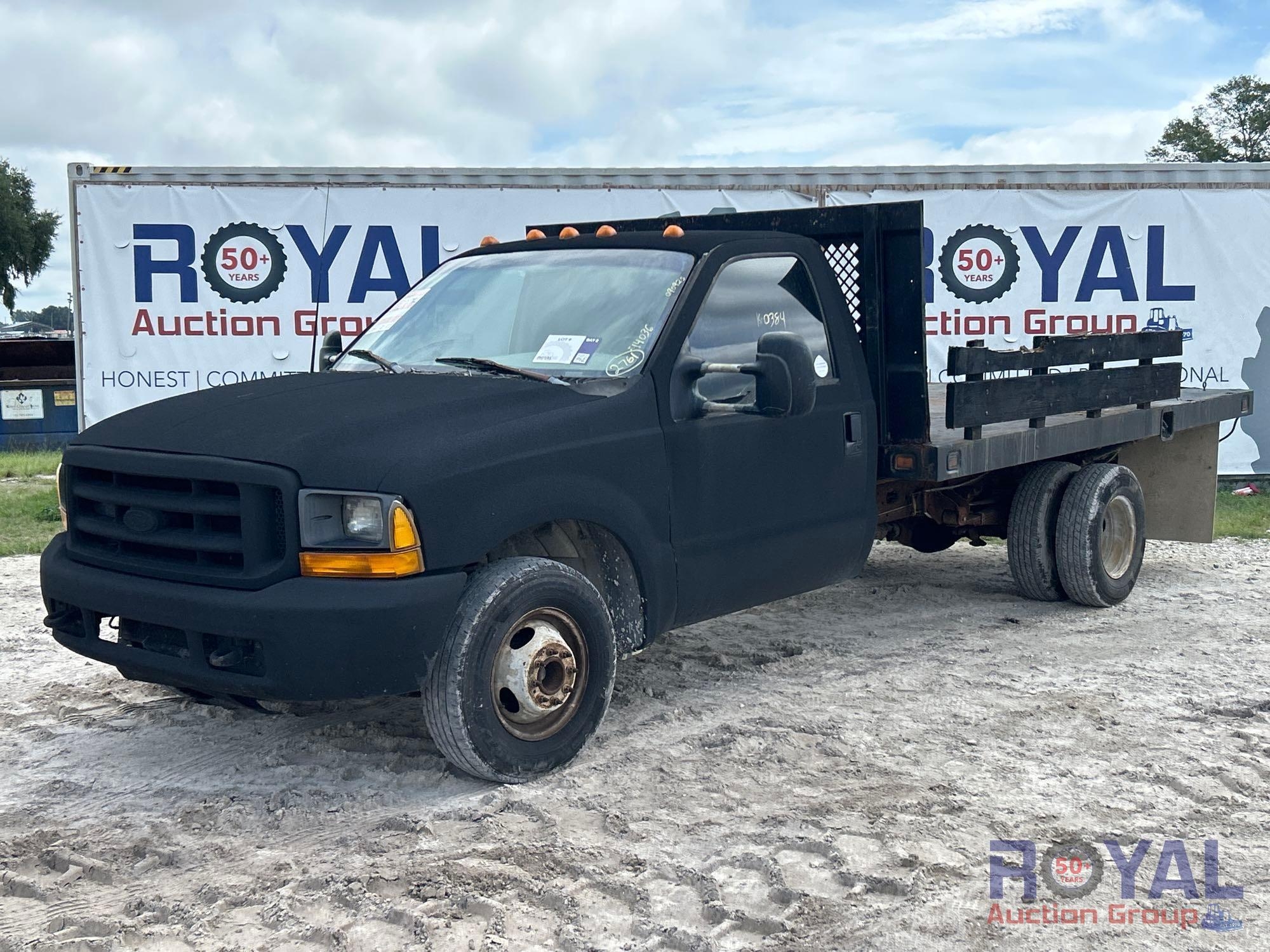 2000 Ford F-350 Stakebody Flatbed Truck (A51692)