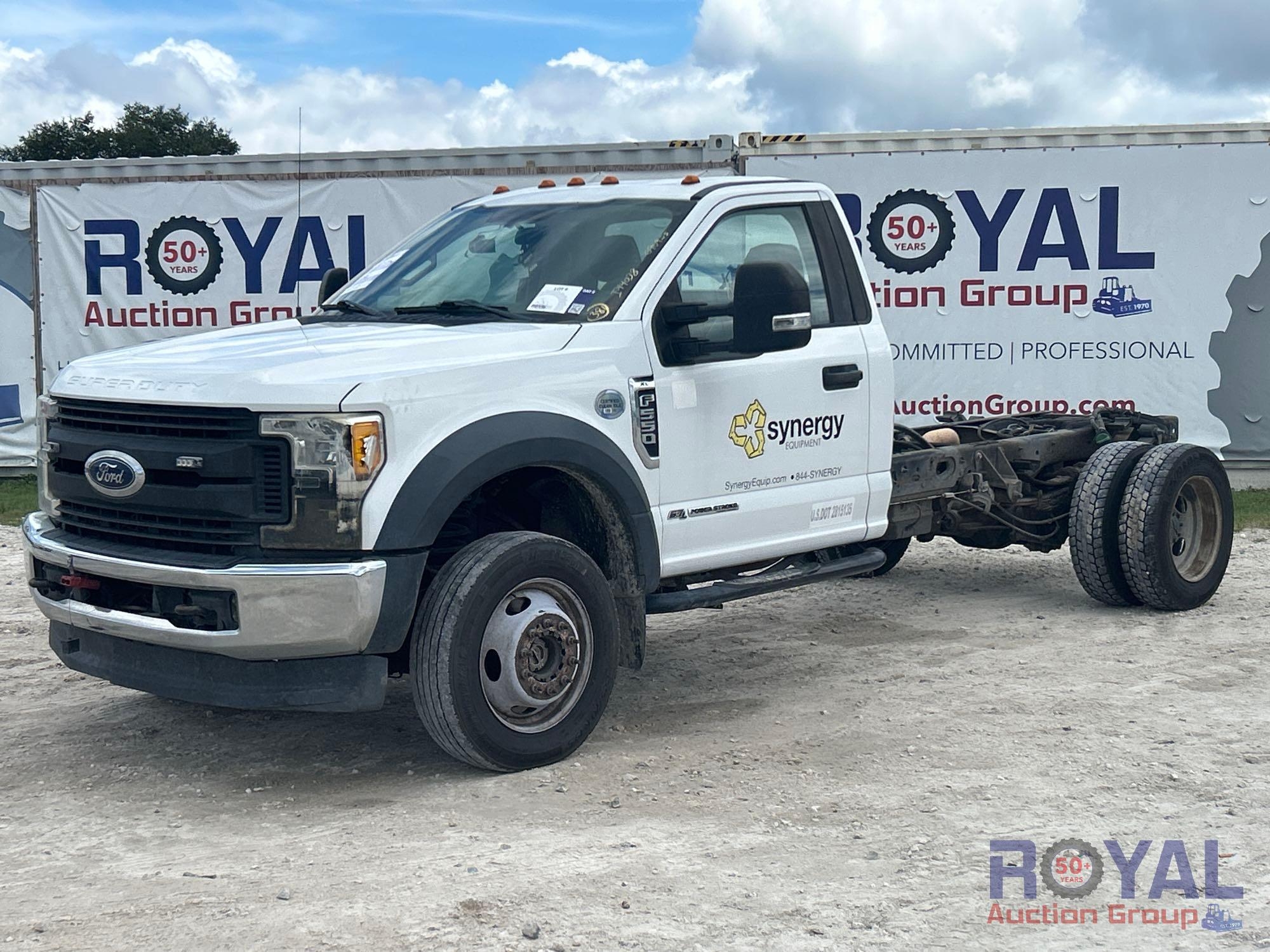 Year: 2017 Make: Ford Model: F-550 Vehicle Type: Truck Mileage: Plate: Body Type: Regular Cab Trim (A51692)
