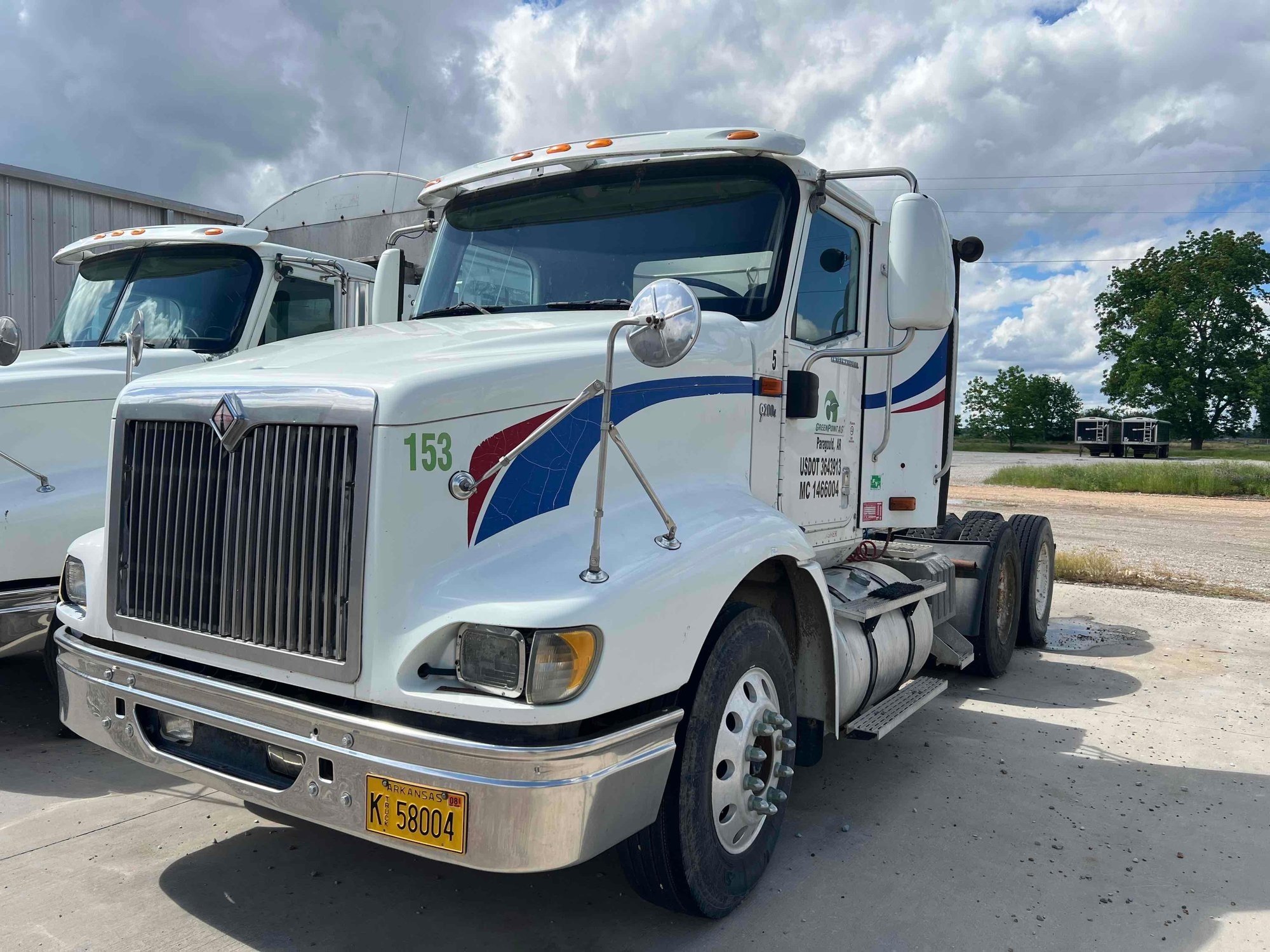 2002 International 9200i Truck (A48561)