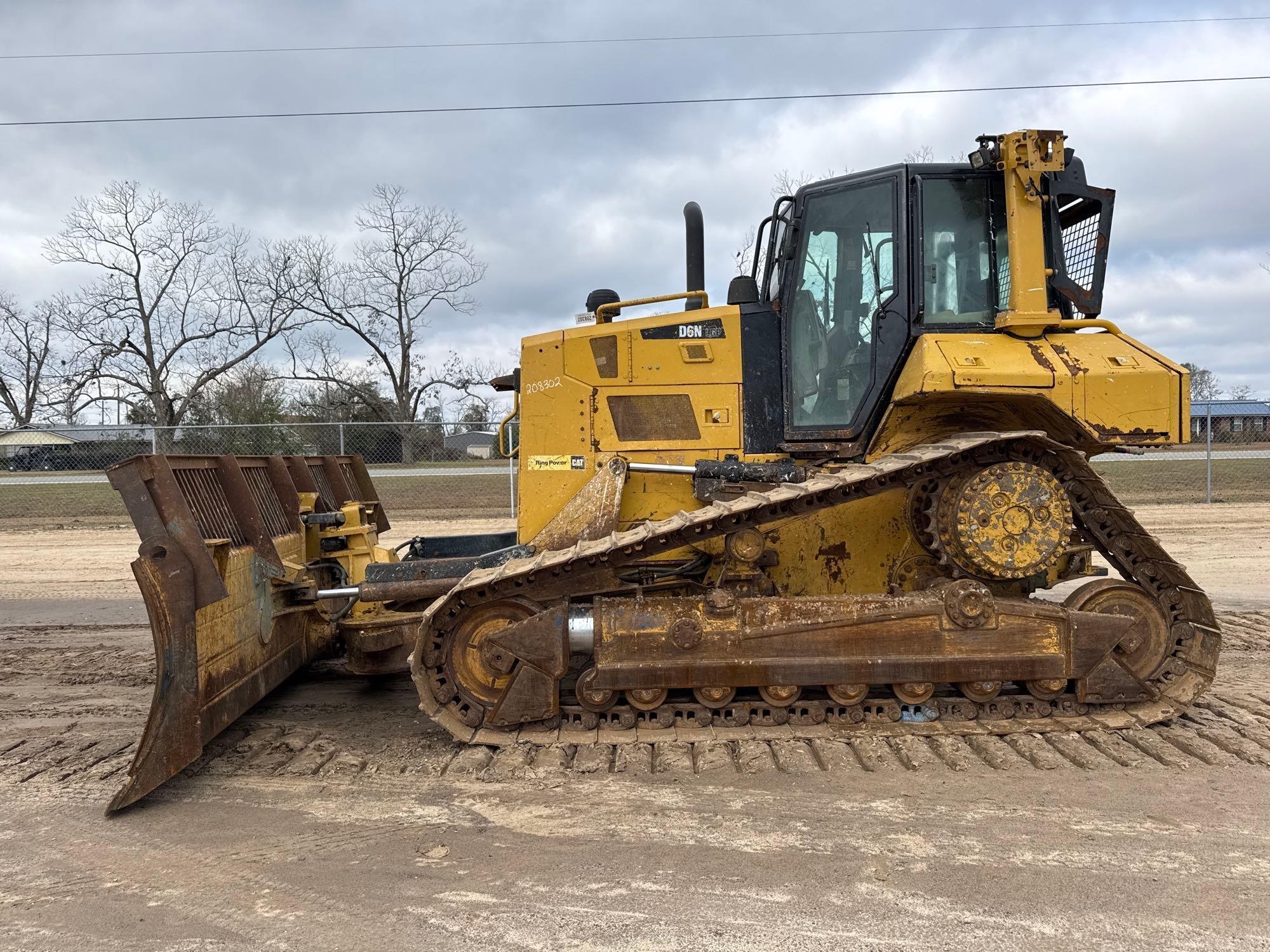 2016 CATERPILLAR D6N LGP HIGH TRACK CRAWLER DOZER (A52709)