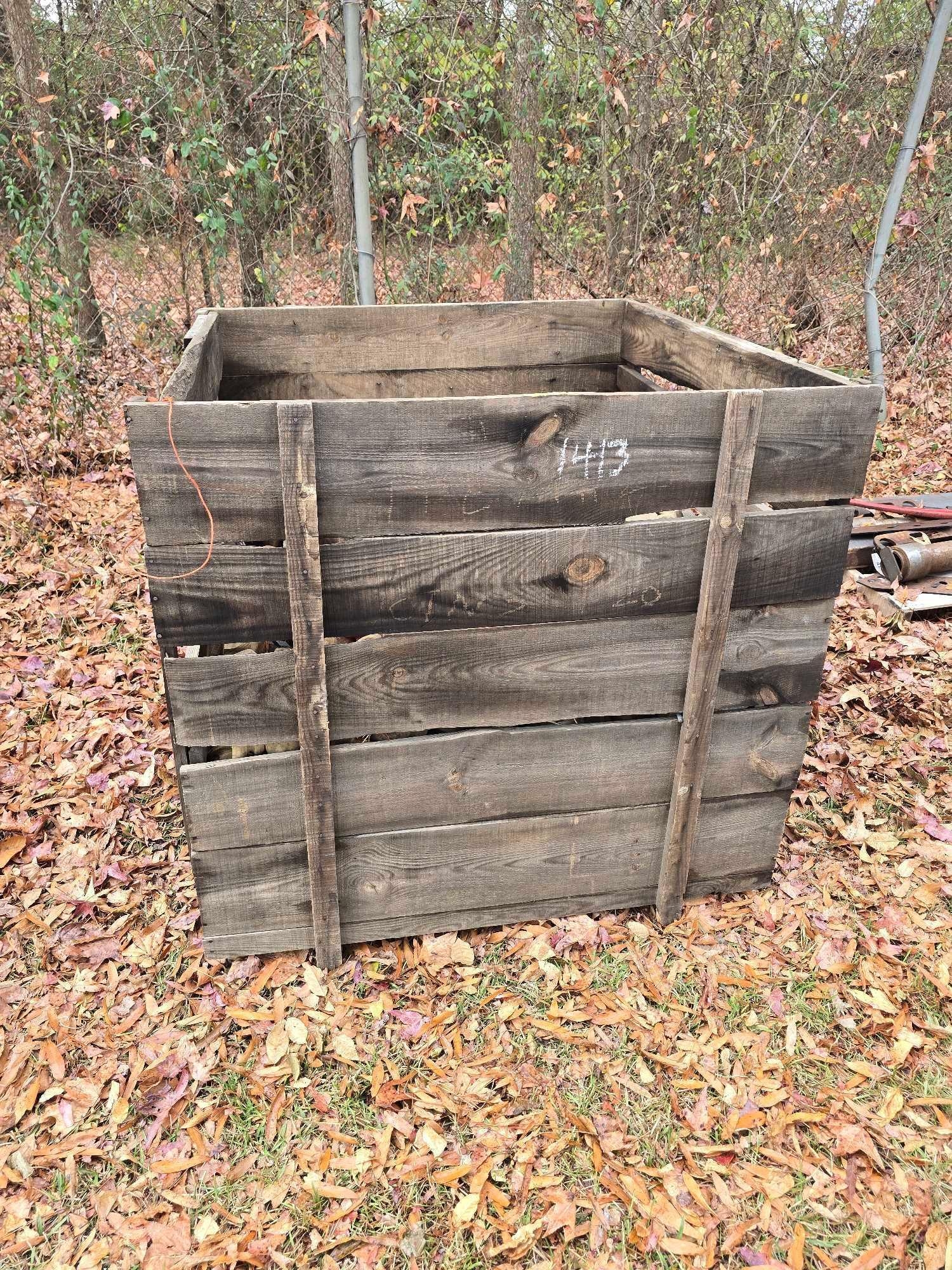 PALLET OF BANNISTER RAIL KNOBS (A58374)