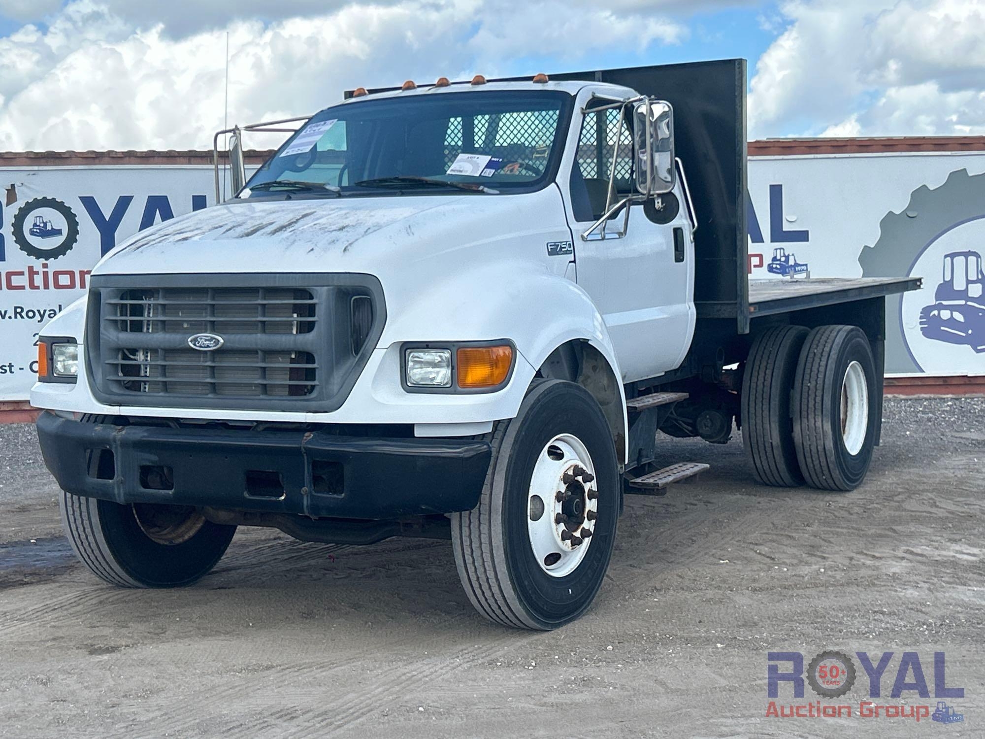 2003 ford f750 (A55788)