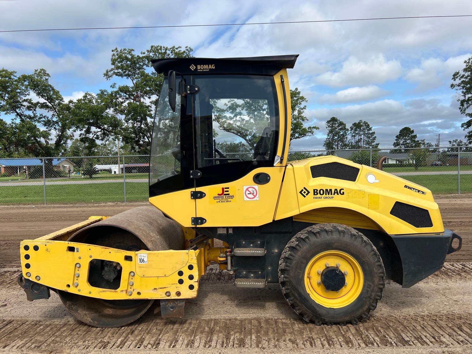 2017 BOMAG BW145D SMOOTH DRUM ROLLER (A51242)