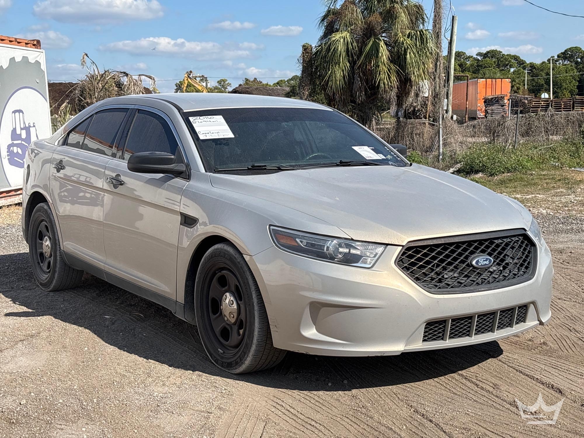 2016 Ford Taurus Sedan (A56859)
