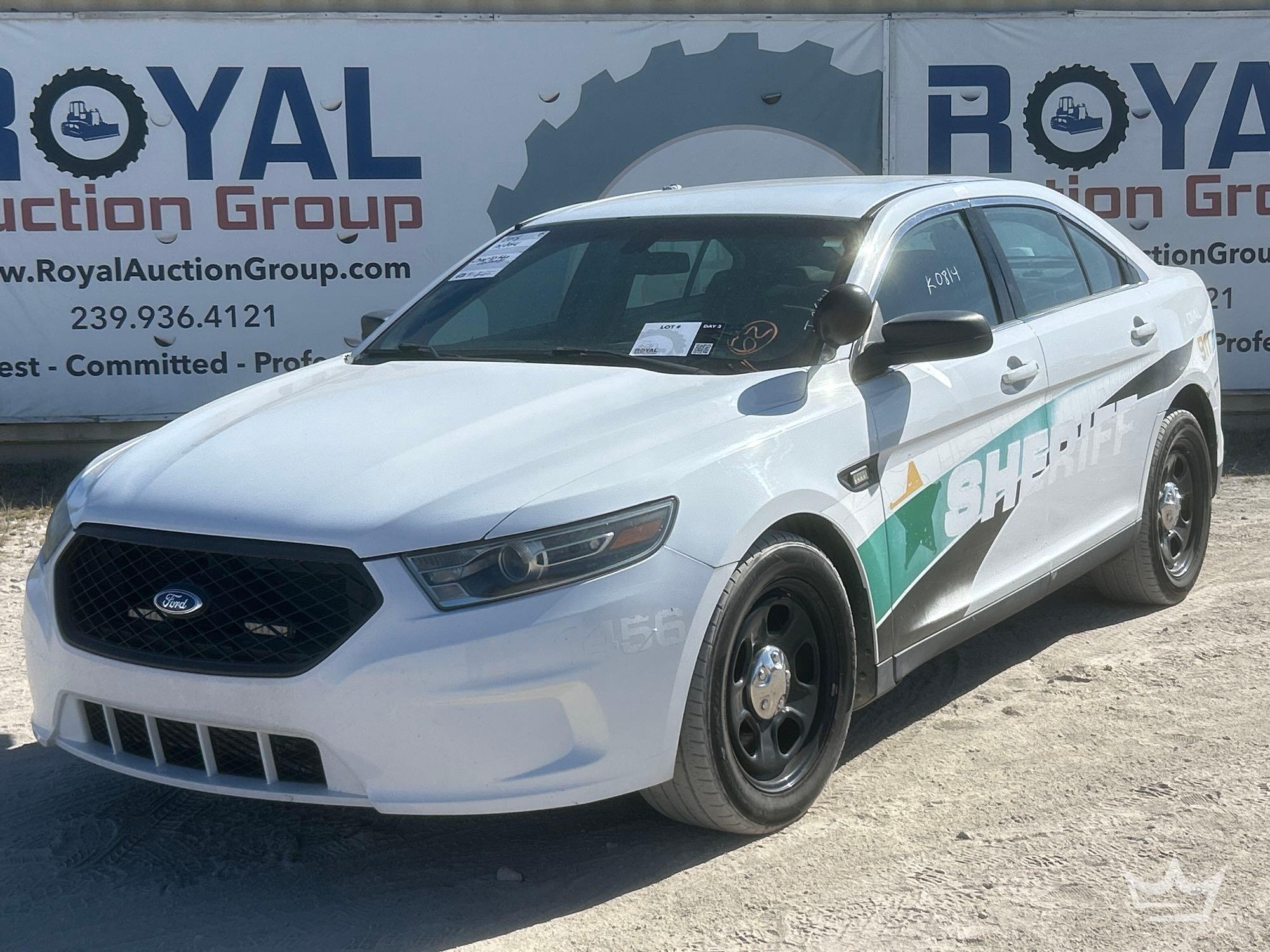 2015 Ford Taurus Sedan (A56859)