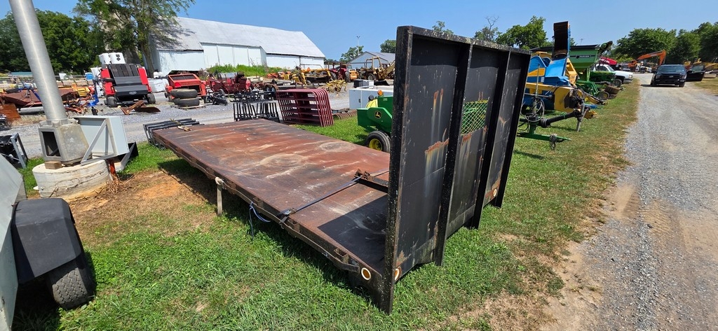 Reading 8'x18' Metal Flat Bed (A50774)