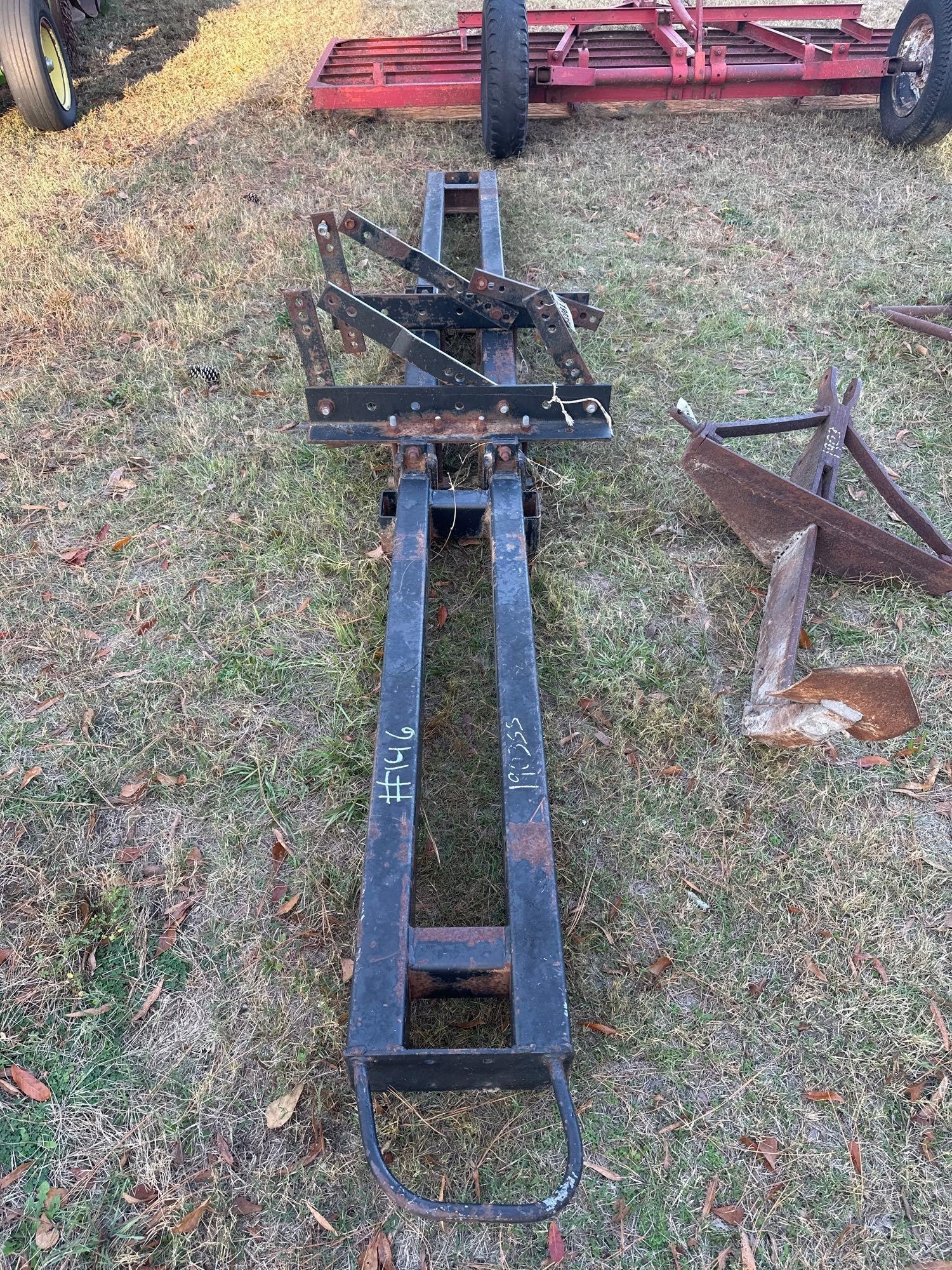 DEMCO SADDLE TANK MOUNTS (A52708)