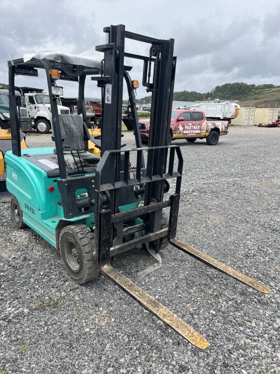 2024 Dig Master DM-F20 Electric Fork Lift, NEW! (A52384)