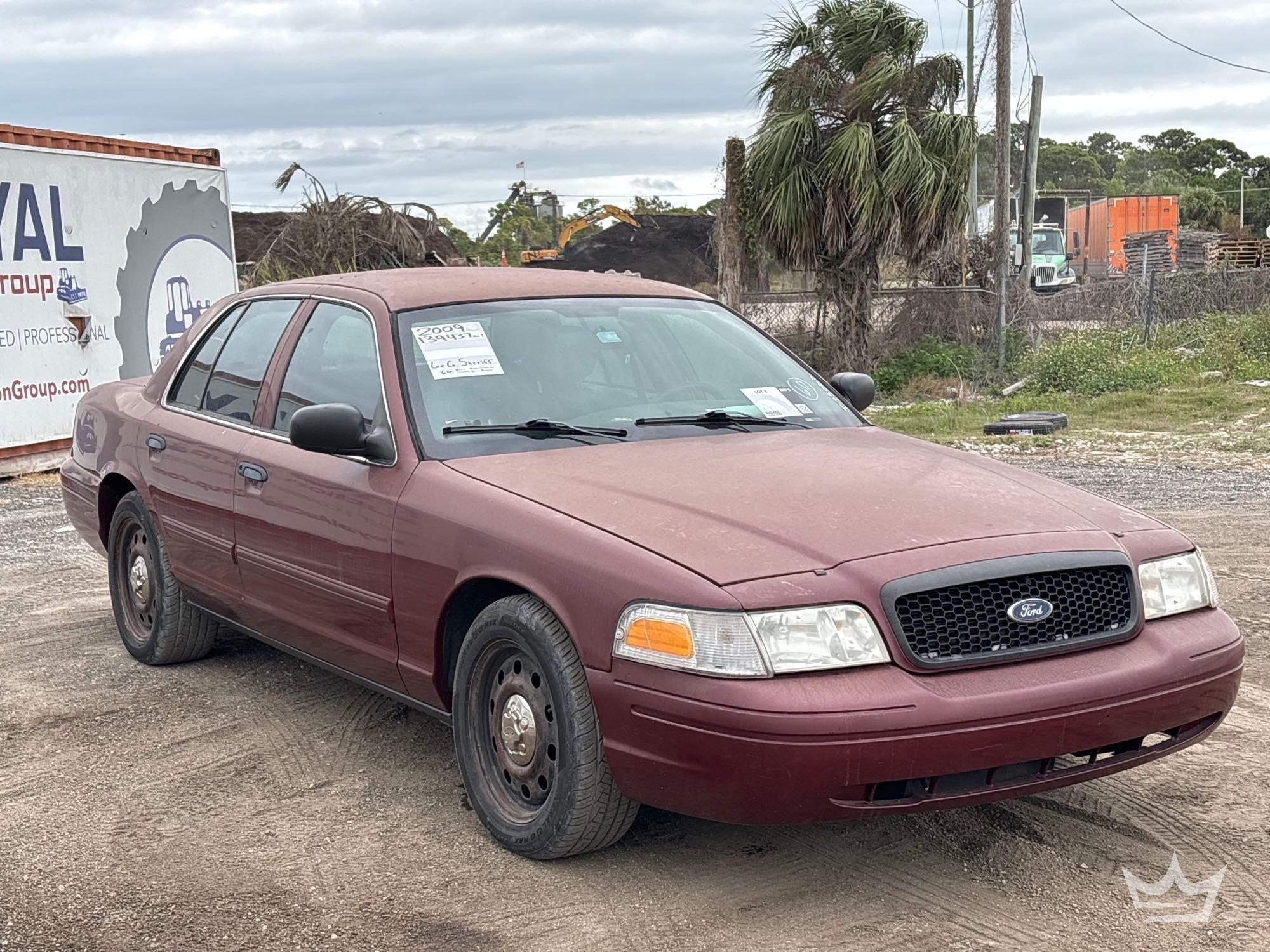 2009 Ford Crown Victoria Sedan (A56859)