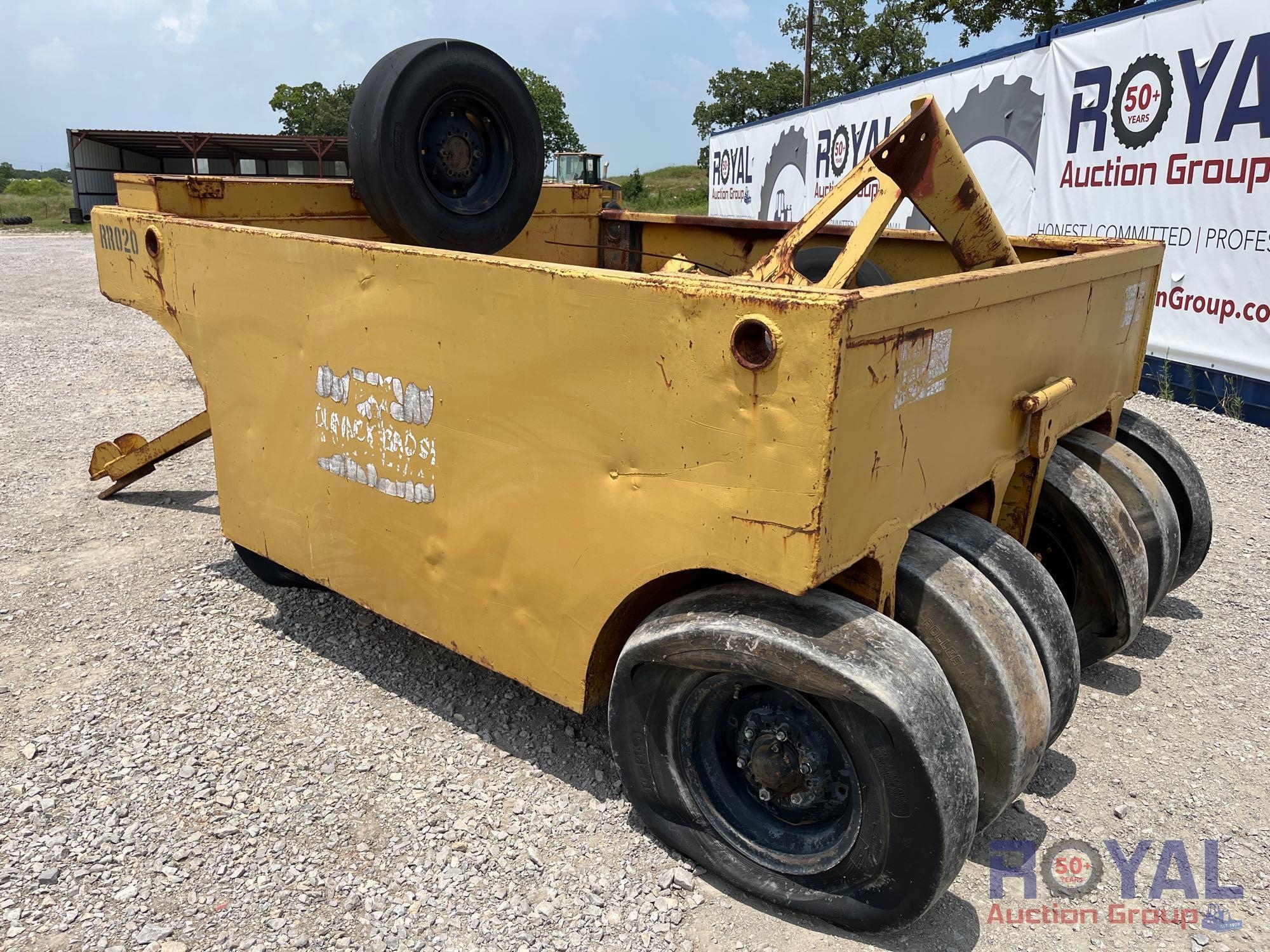 12-Wheel Pneumatic Pull-Behind Asphalt Compactor (A45336)