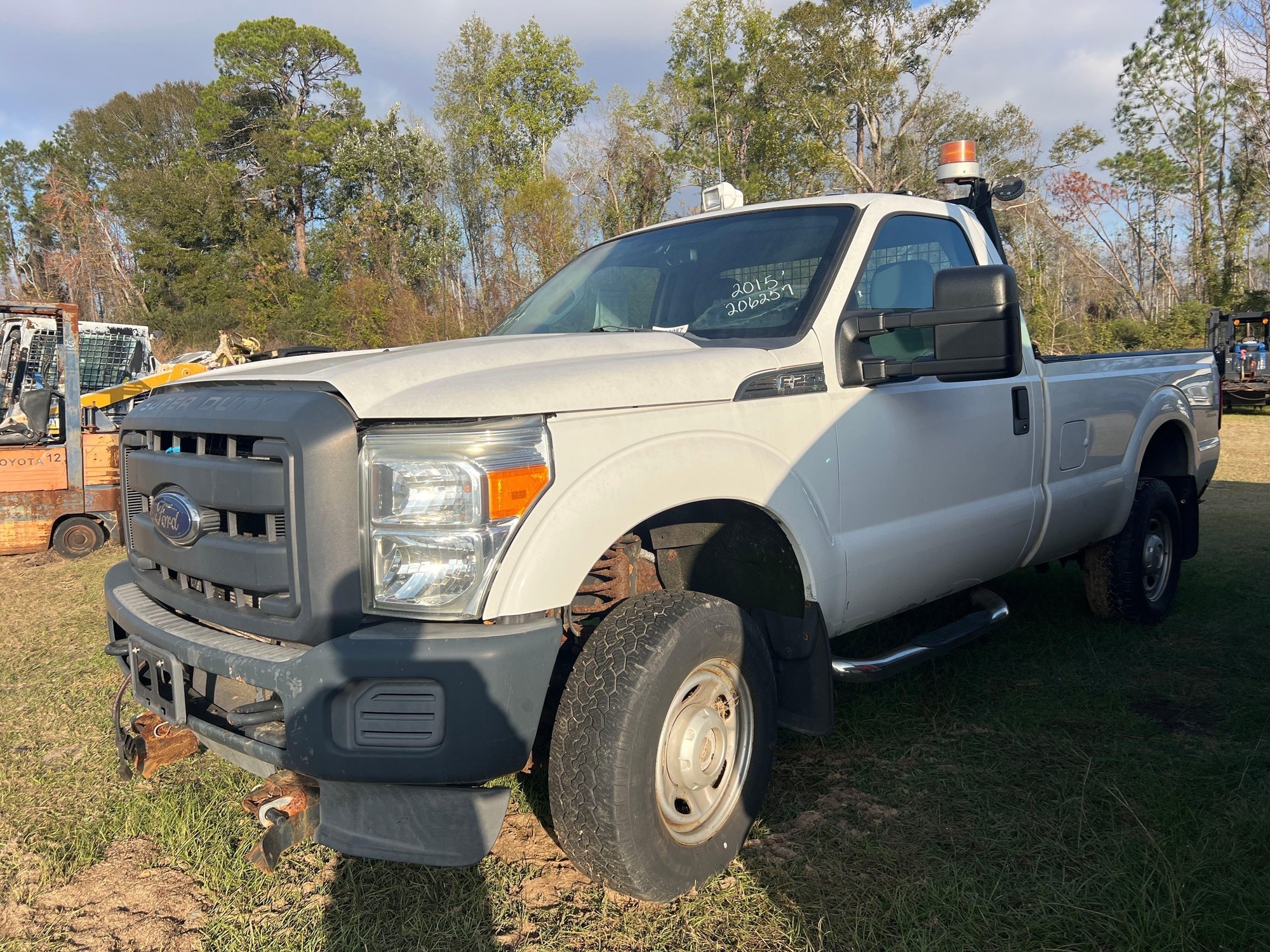 (INOP)2015 FORD F-250XL SUPER DUTY TRUCK (A58375)