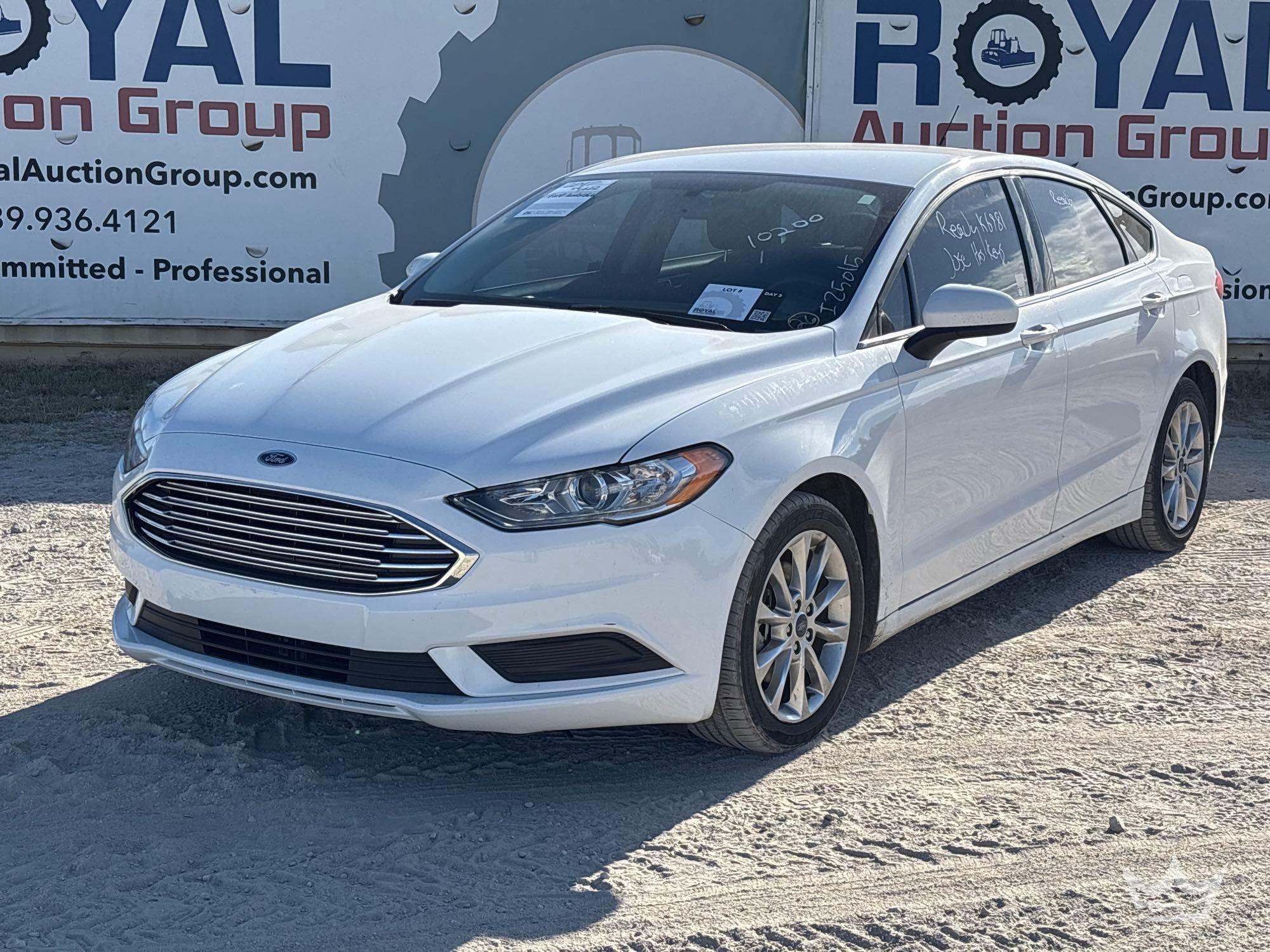 2017 Ford Fusion Hybrid Sedan (A56859)