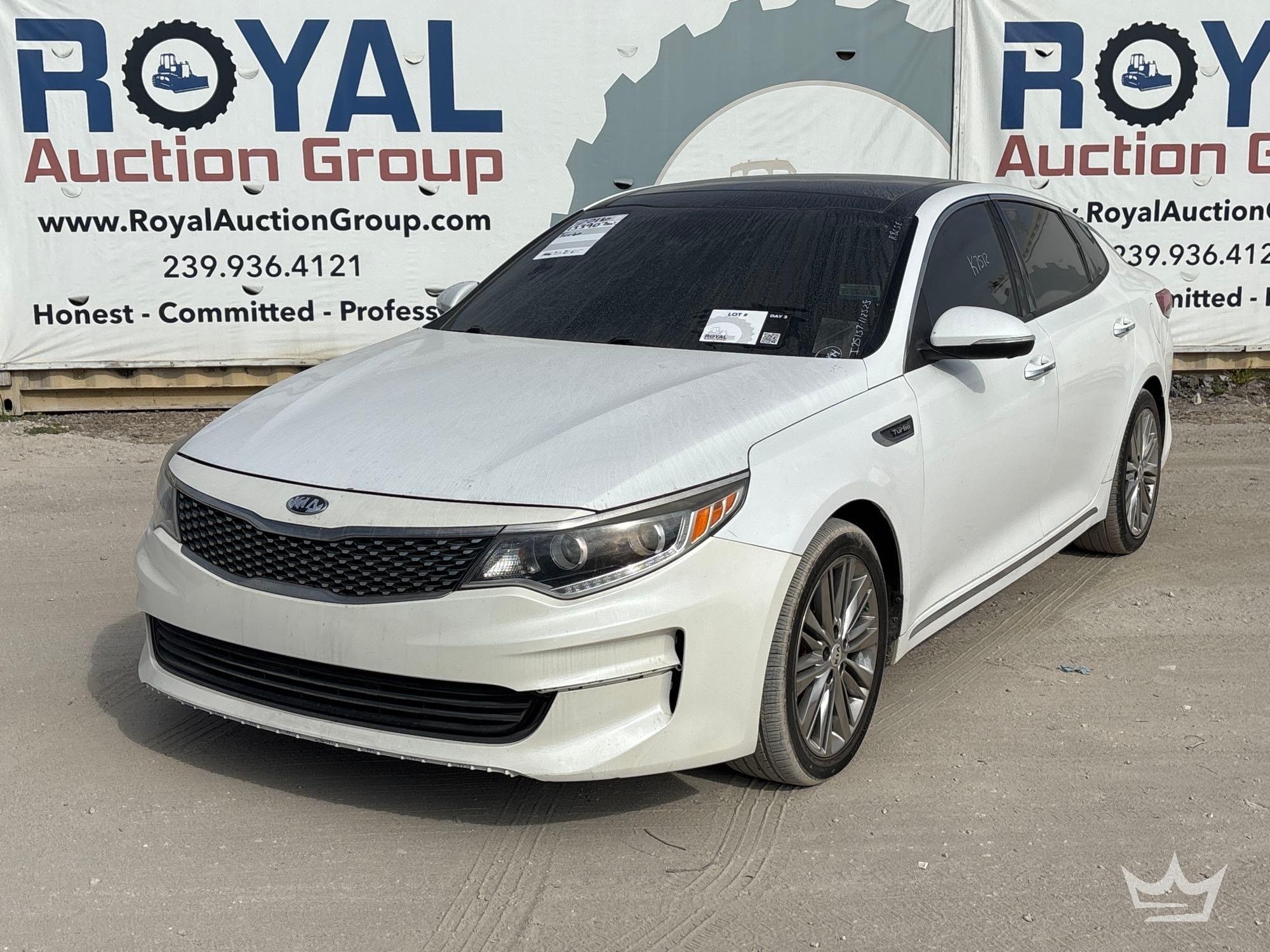 2016 Kia Optima Sedan (A56859)