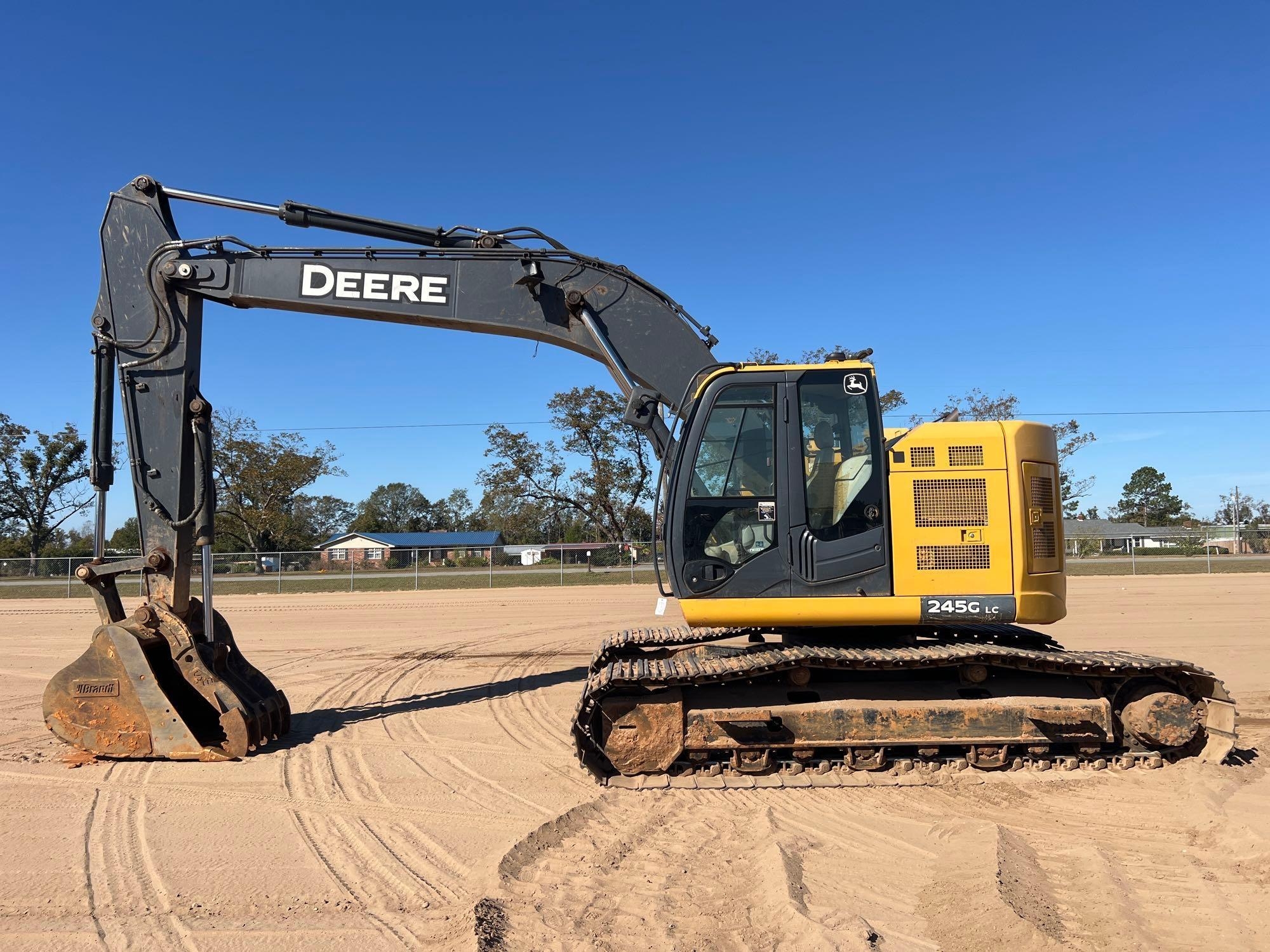 2020 JOHN DEERE 245G LC EXCAVATOR (A52707)