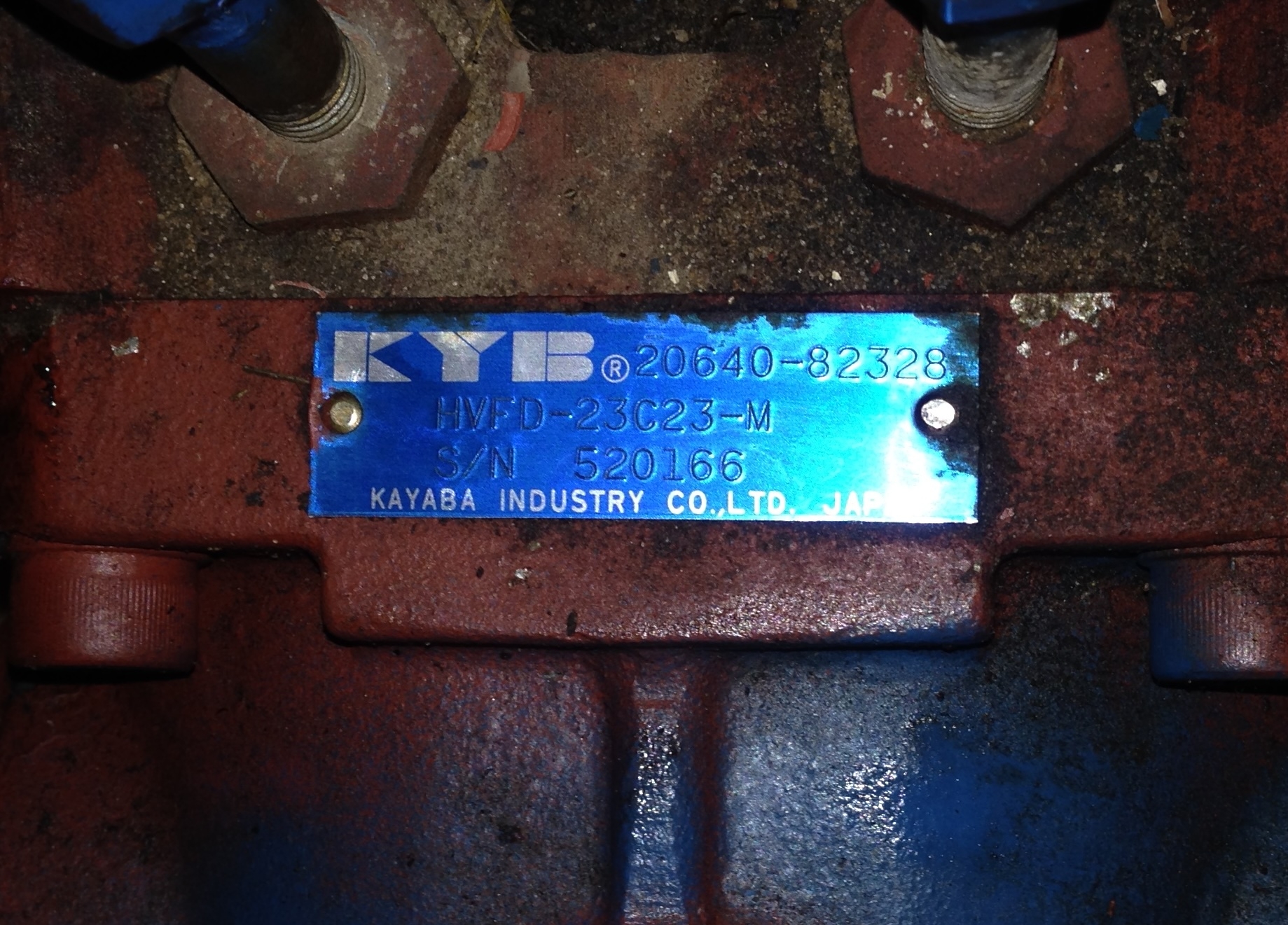 1520 kyb hst.jpg