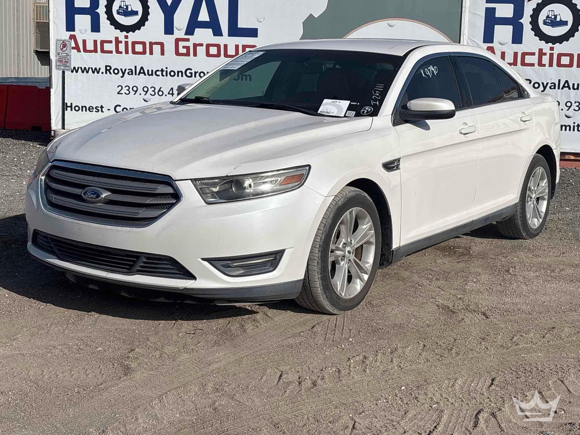 2013 Ford Taurus SEL Sedan (A56859)