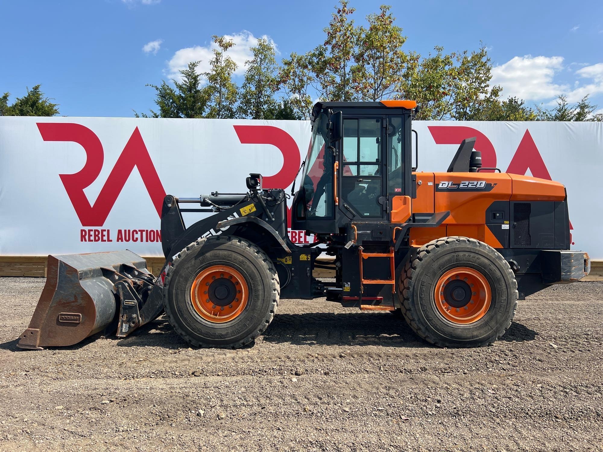2023 DOOSAN DL220-7 WHEEL LOADER (A52706)