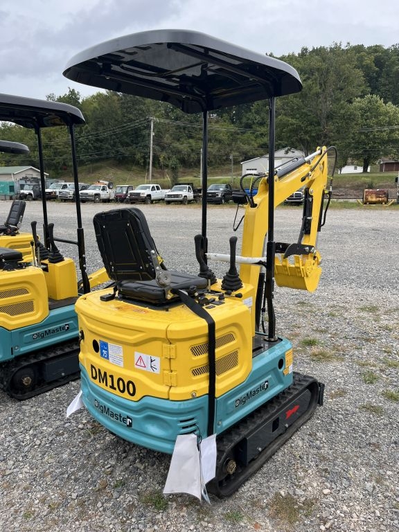 2024 Dig Master DM100 Mini Excavator, NEW! (A52384)