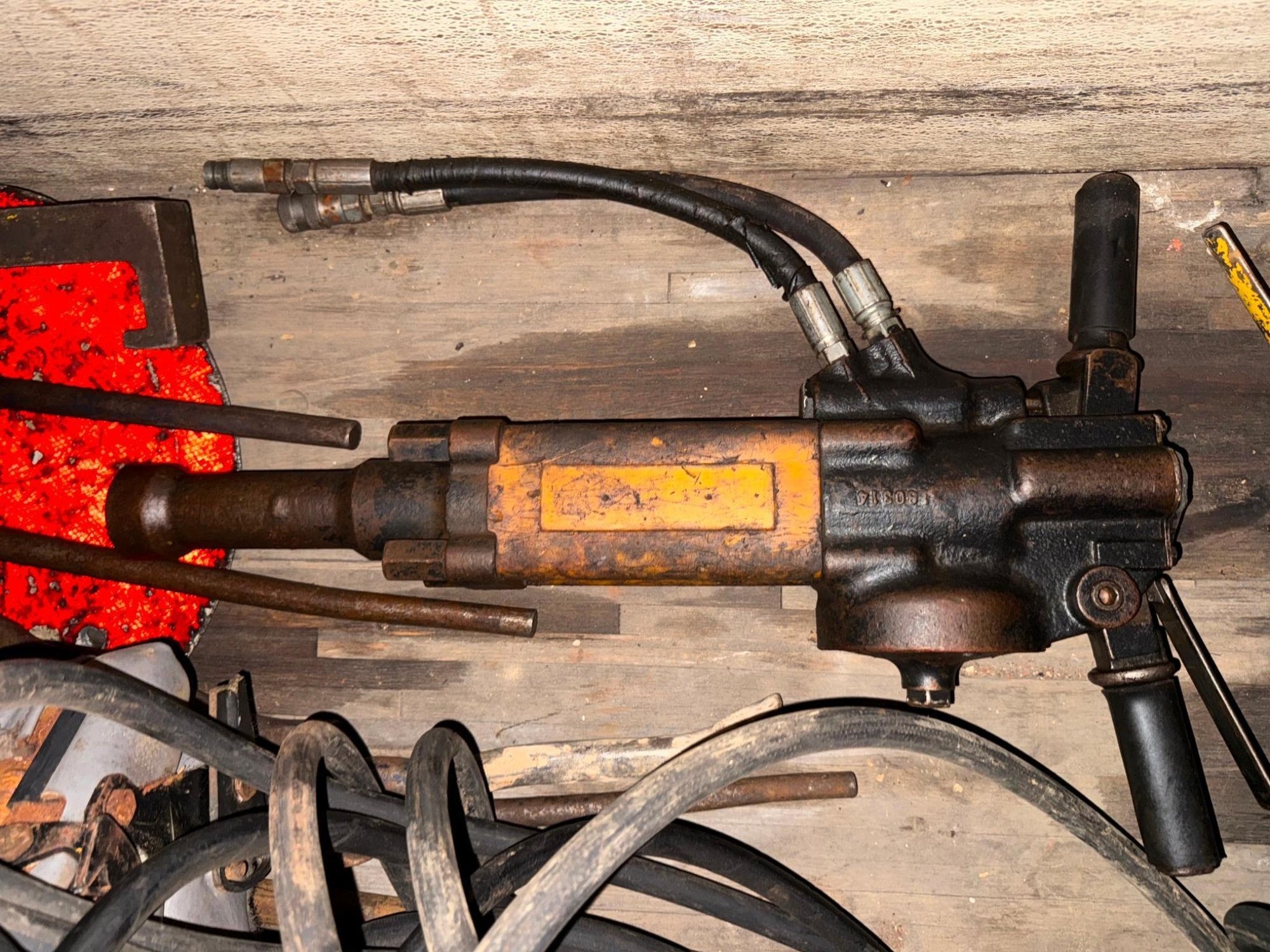 Hydraulic spike driver (A56435)