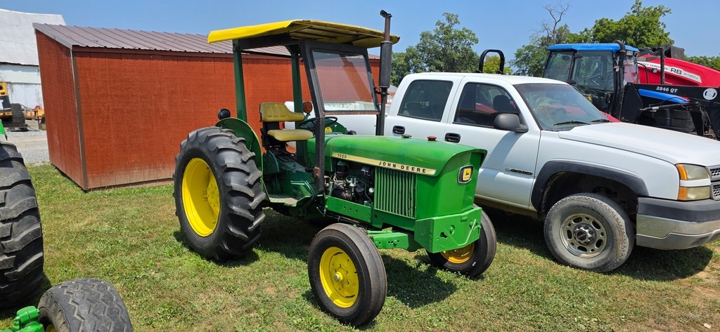 John Deere 1020 Tractor (RUNS) (A50774)