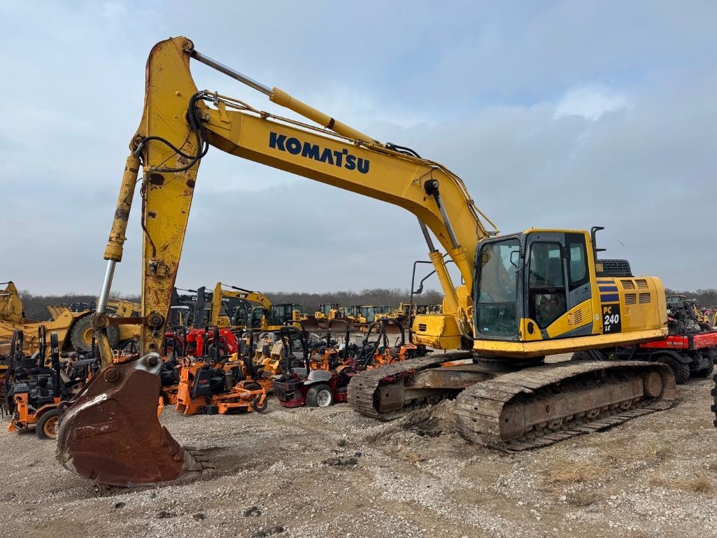 2016 Komatsu PC240 LC-11 Excavator (A59213)