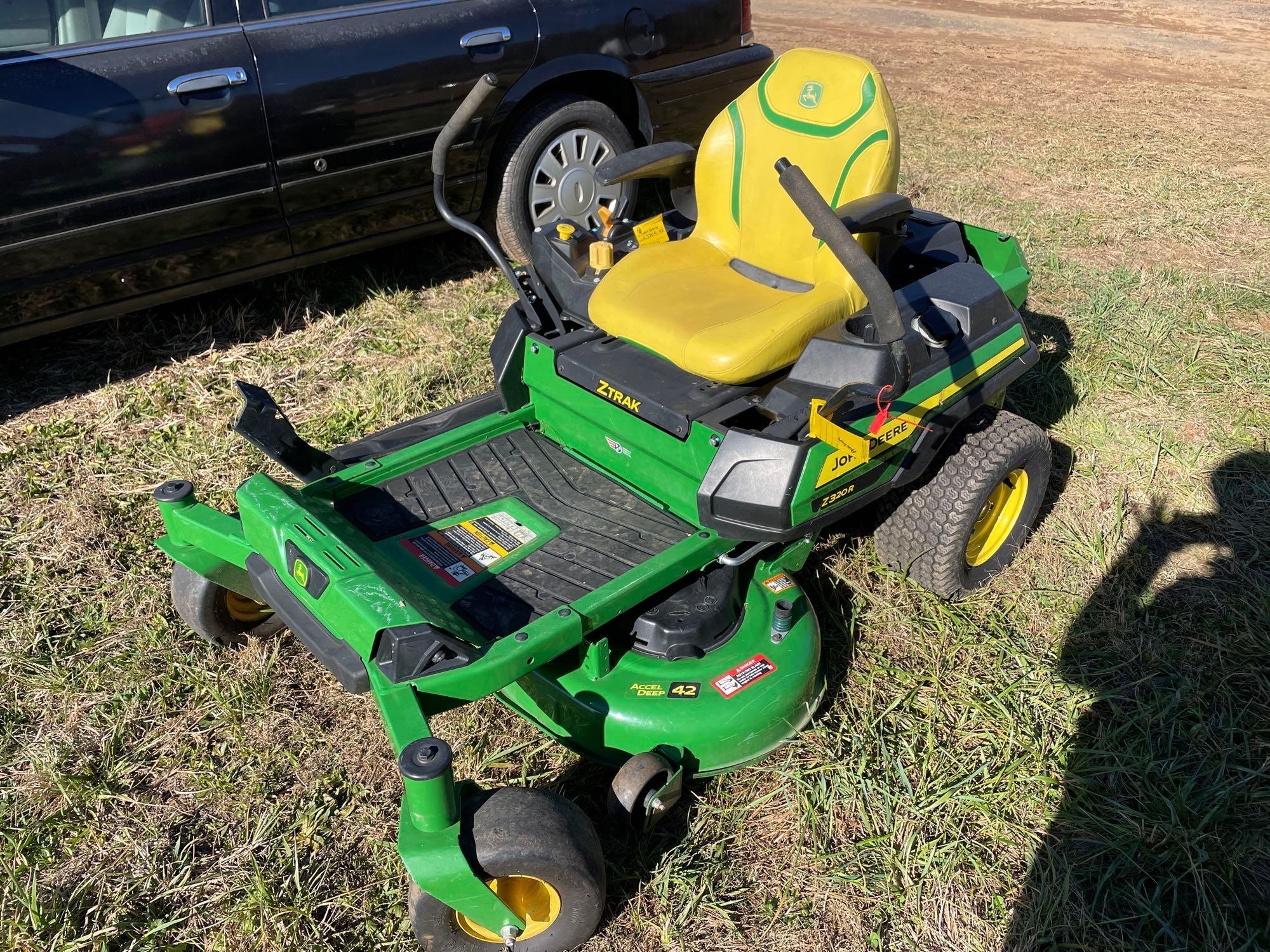 John Deere Z320R Zero Turn Mower (A57453)