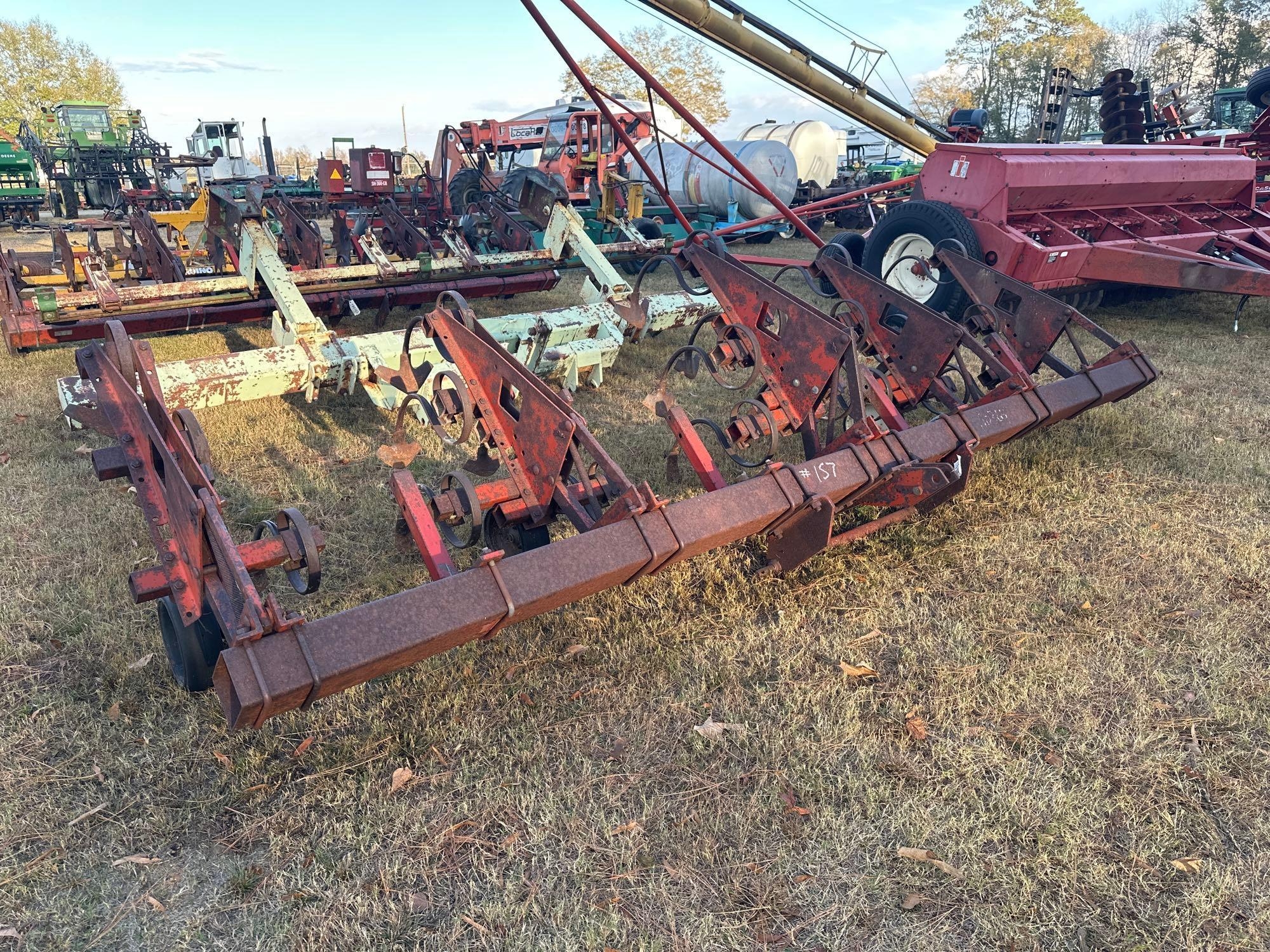 CASE INTERNATIONAL 183 4R DANISH TINE CULTIVATOR (A52708)