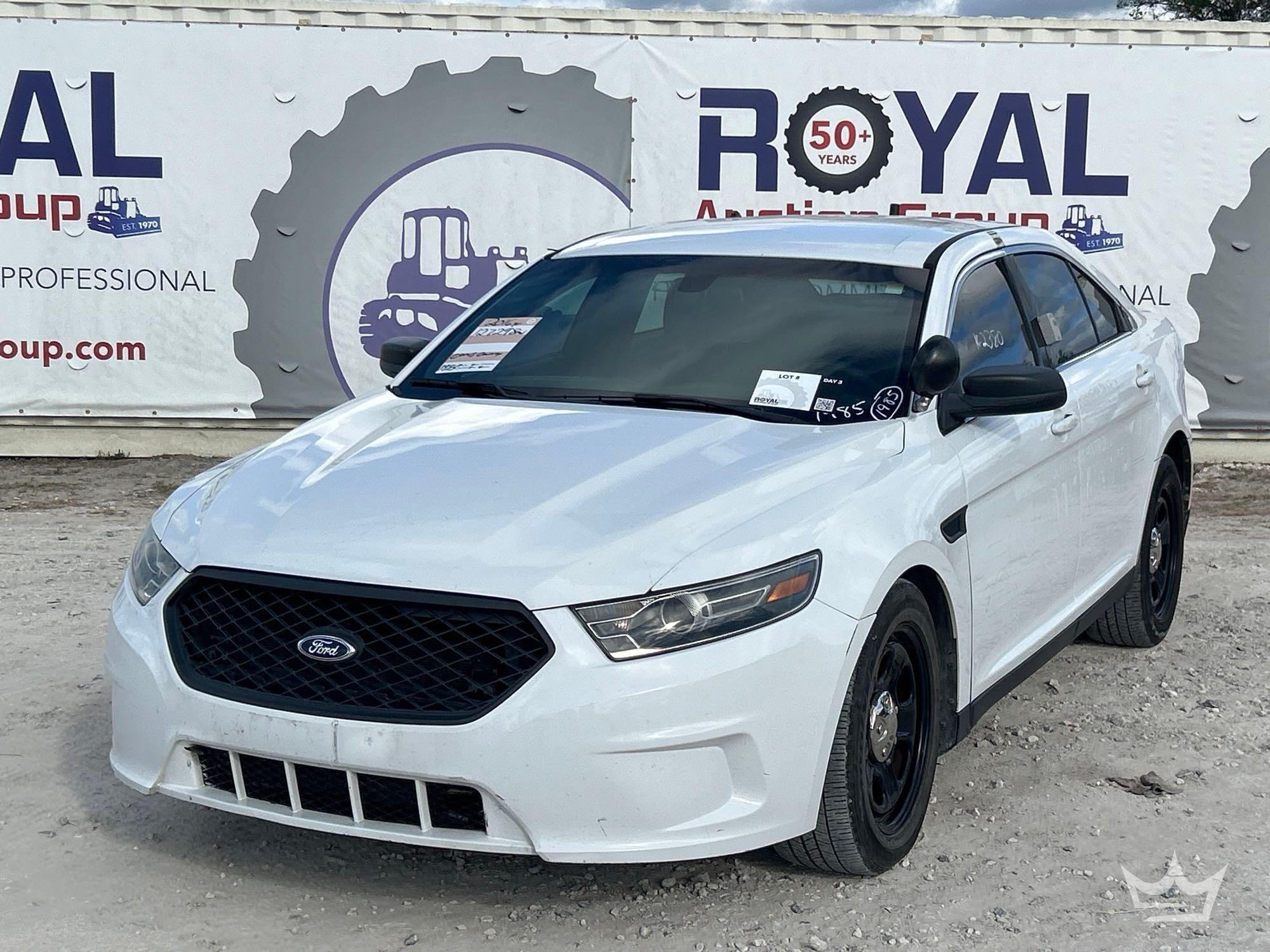 2016 Ford Taurus AWD Sedan (A55853)