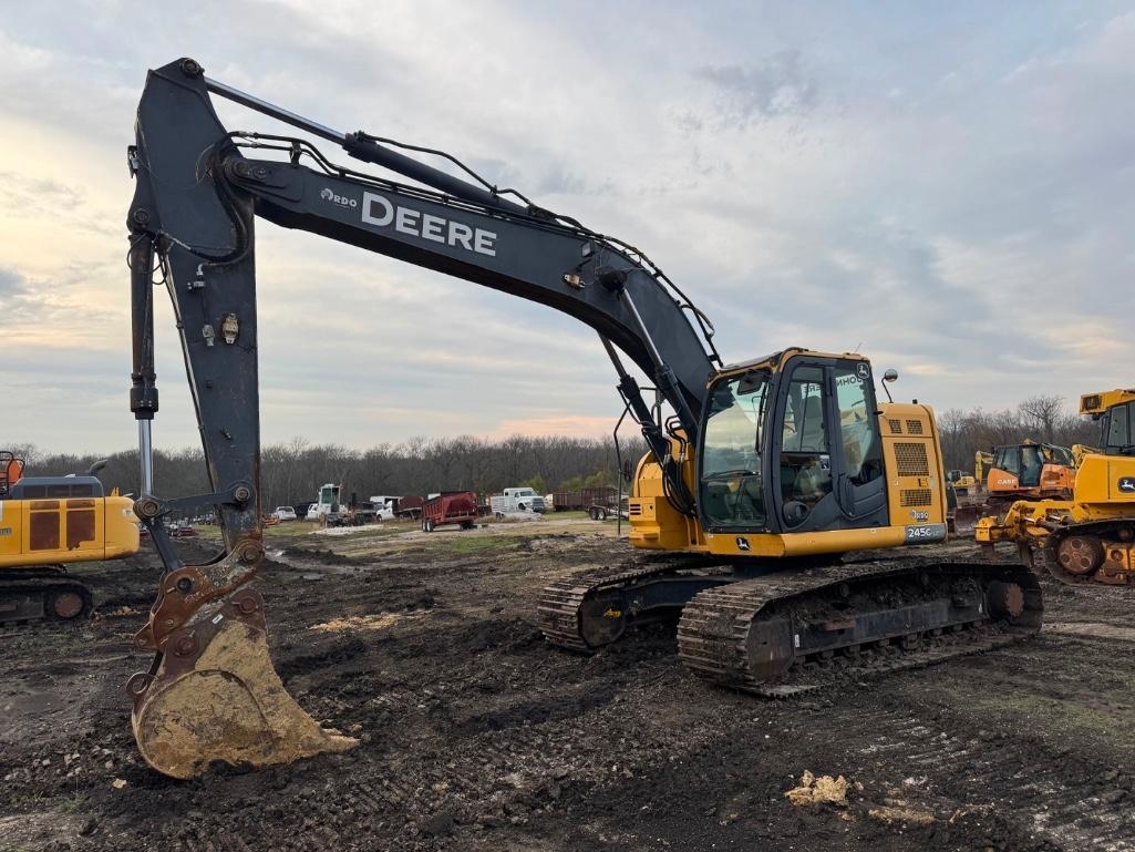 2015 John Deere 245G LC Excavator (A59213)