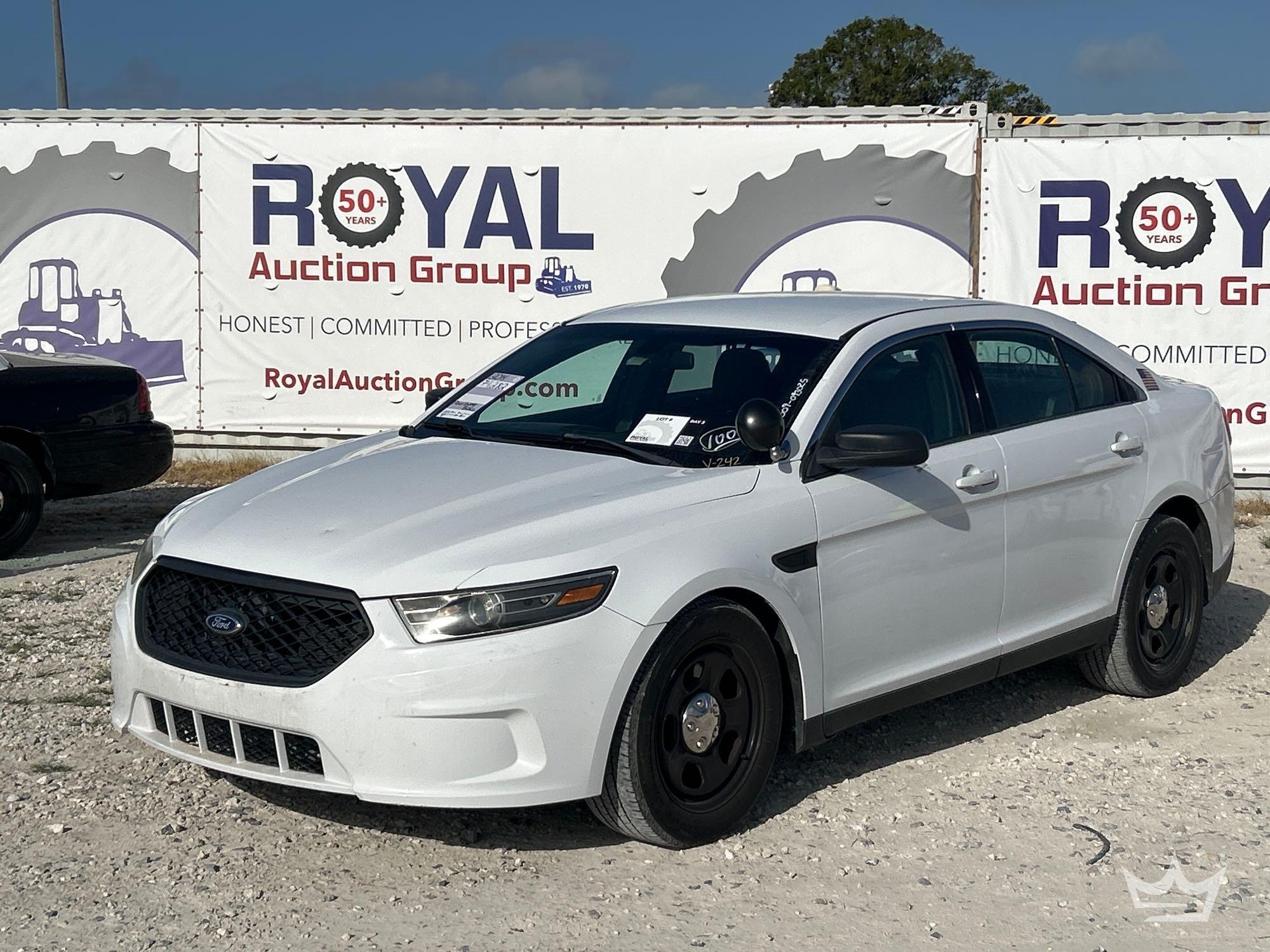 2014 Ford Taurus AWD Sedan (A55853)