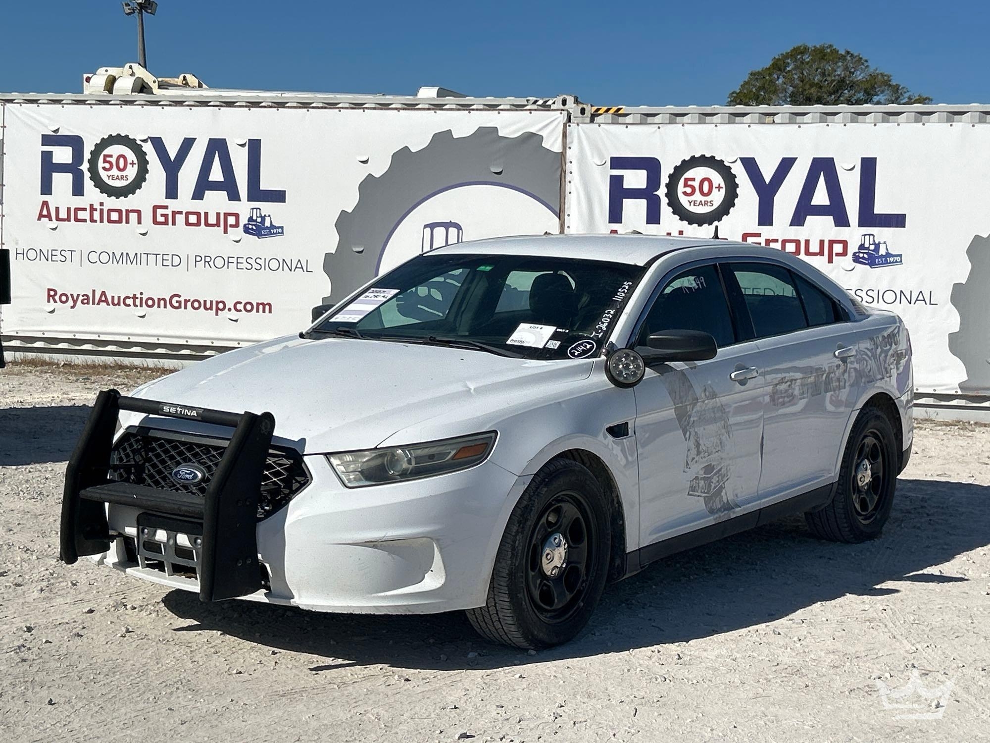 2013 Ford Taurus Sedan (A55853)