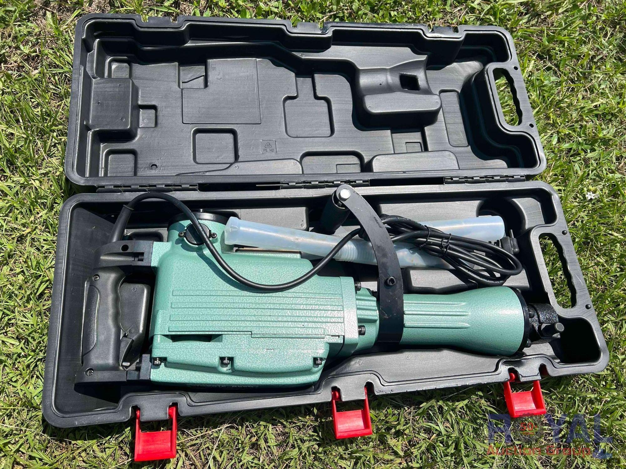 2025 Huskie B65G Hammer with Bits (A50322)