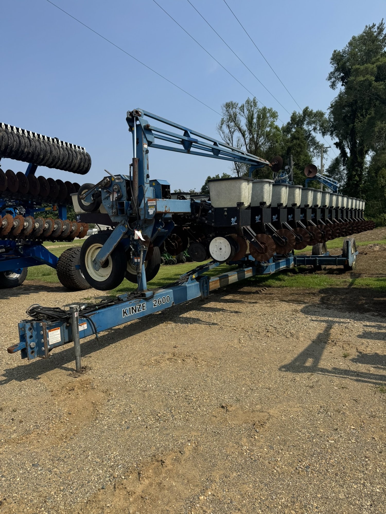 Kinze 2600 16 x 31 Row Planter (A52349)