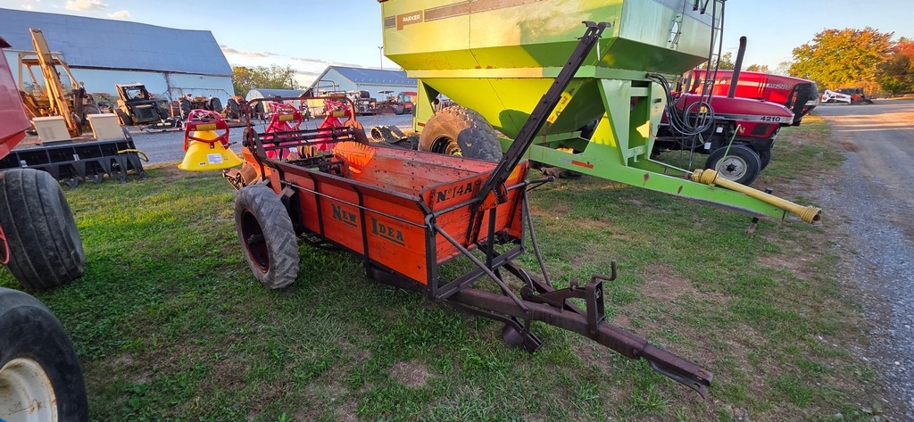 New Idea 14A Manure Spreader (A50775)