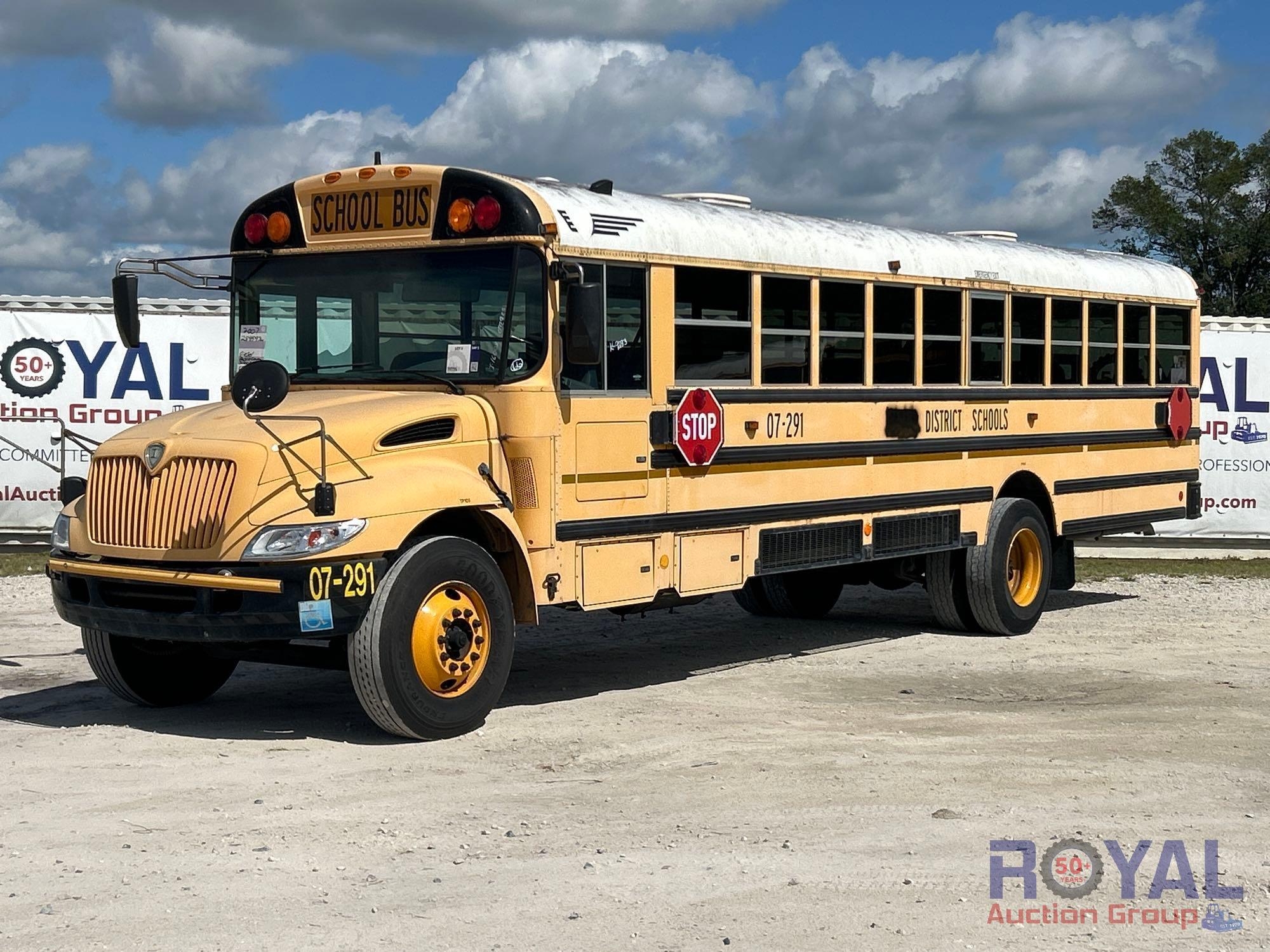 Year: 2007 Make: IC Corporation Model: PB105 Vehicle Type: Bus Mileage: Plate: Body Type: School ... (A54814)