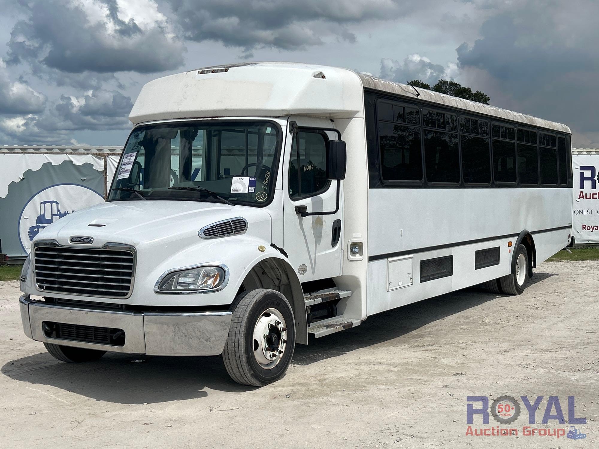 2014 Freightliner M2 106 Medium Duty Passenger Bus (A51692)