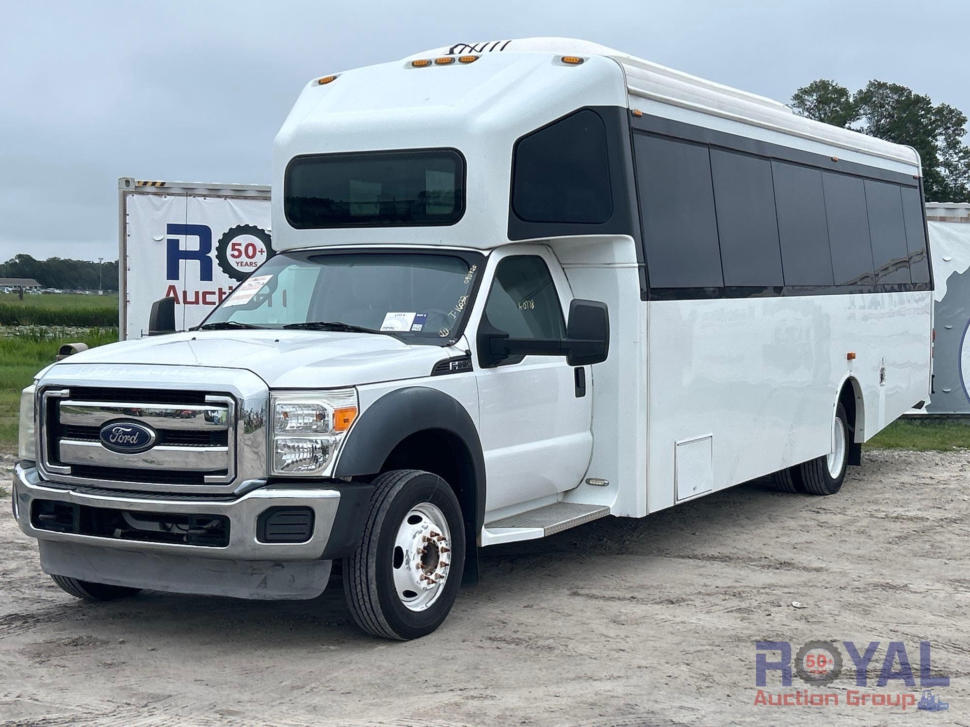 2013 Ford F-550 Passenger Bus (A51692)