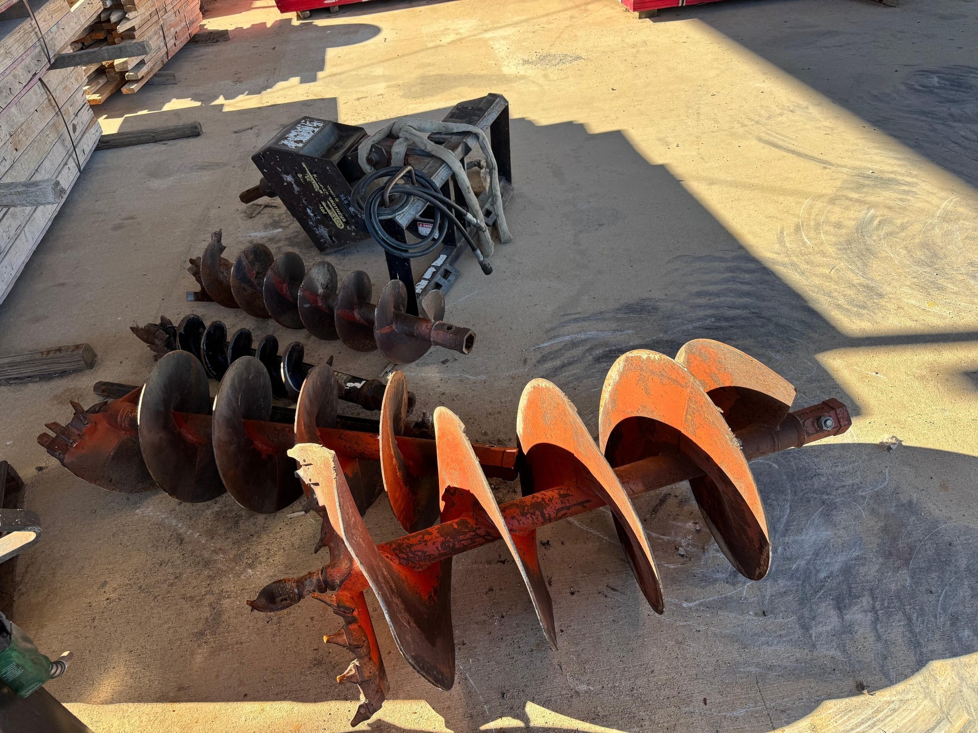 General Dig Brand Post Hole Drill Skid Steer Attachment w/Bits (A59213)