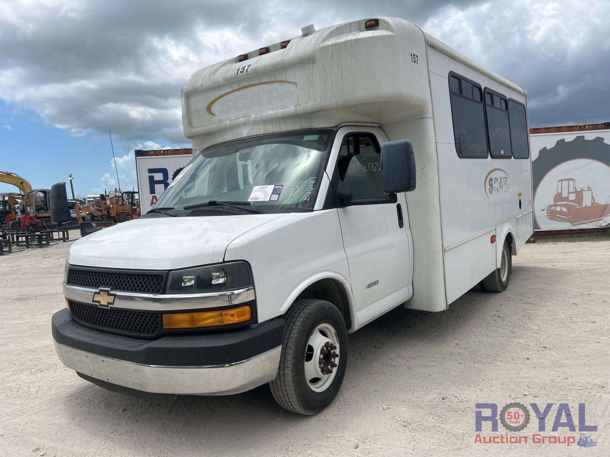 2015 Chevrolet Express 4500 Shuttle Bus (A53422)