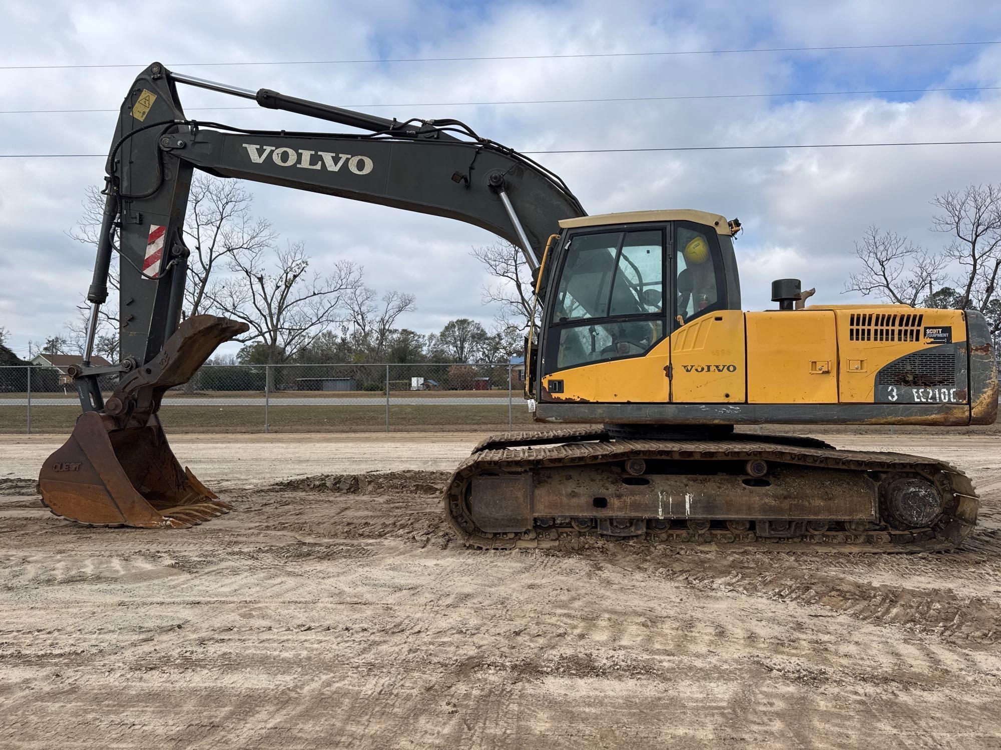 2008 VOLVO EC210CL EXCAVATOR (A52709)