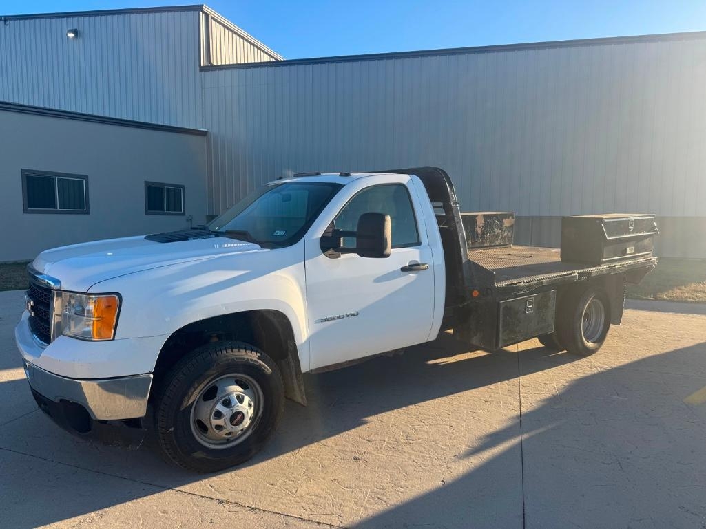 2012 GMC 3500HD Flatbed Dually Truck (A59213)