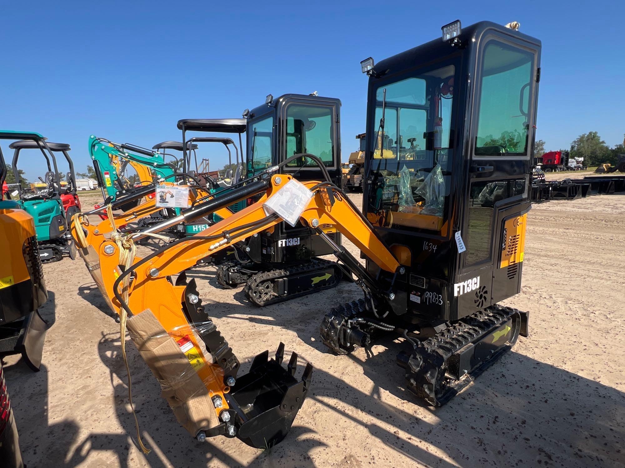 UNUSED FUTURE FT13CJ EXCAVATOR (A51247)