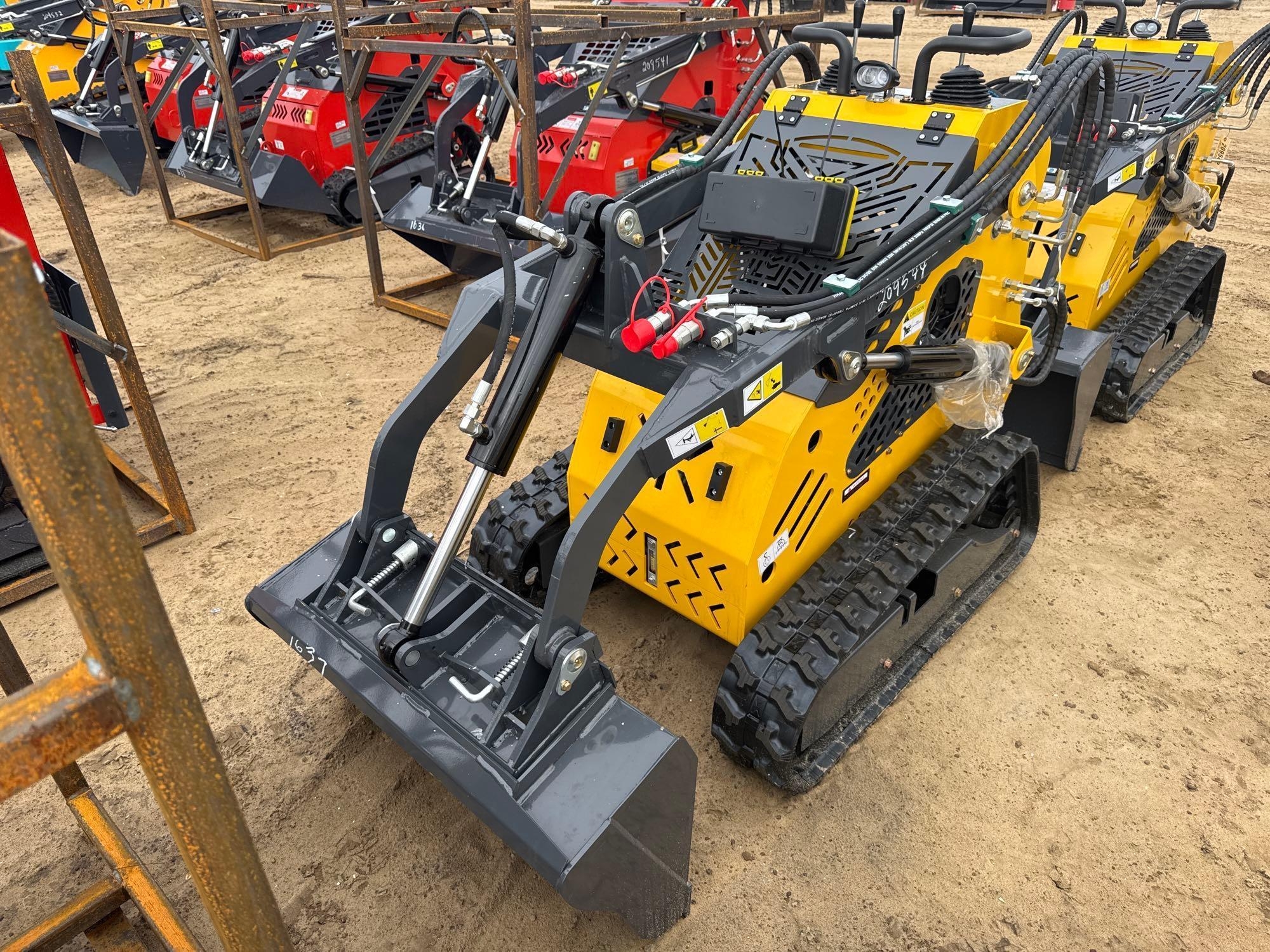 UNUSED SDLANCH SDLL60 STAND ON SKID STEER (A60430)