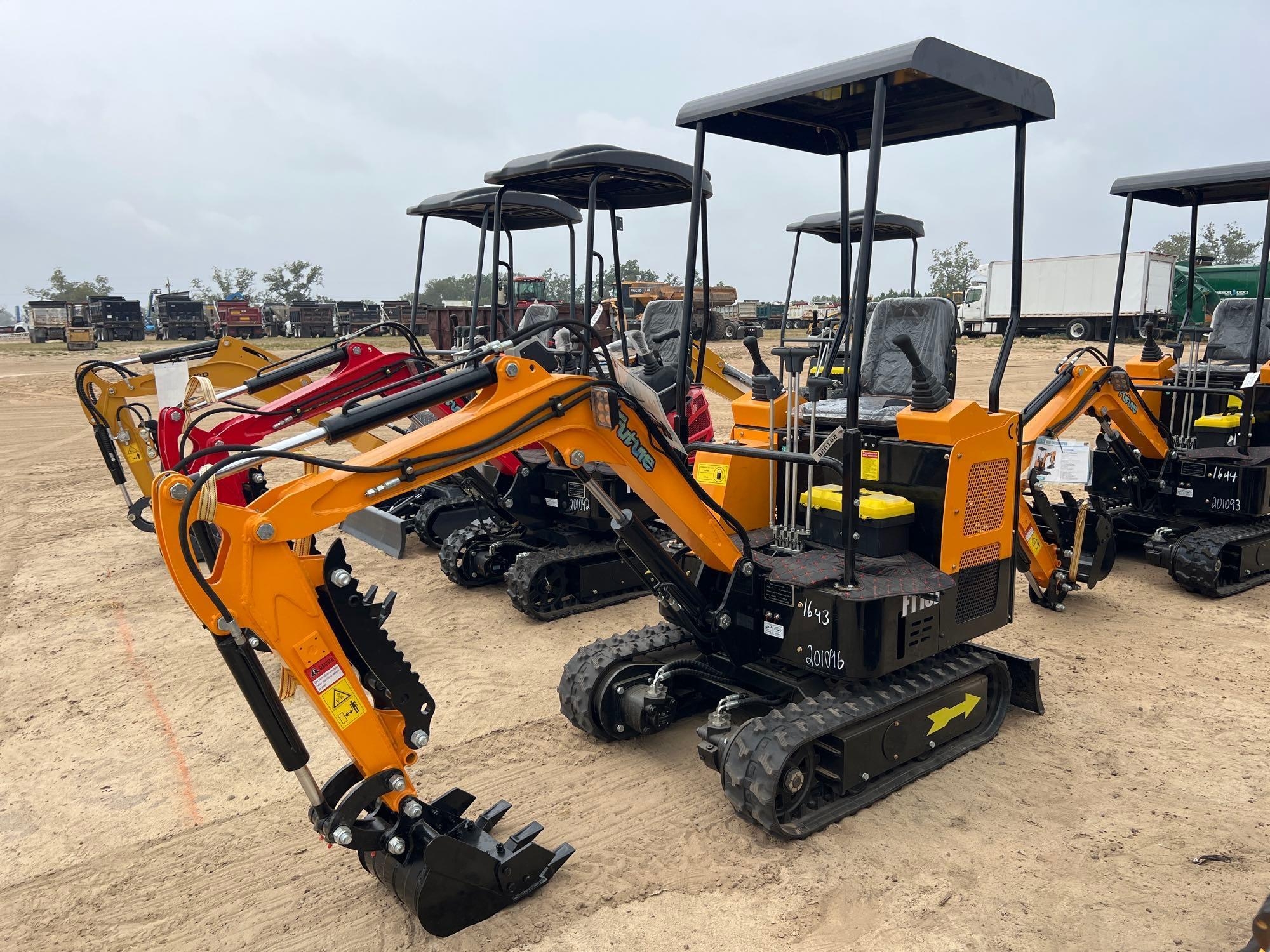 UNUSED FUTURE FT15J EXCAVATOR (A54756)