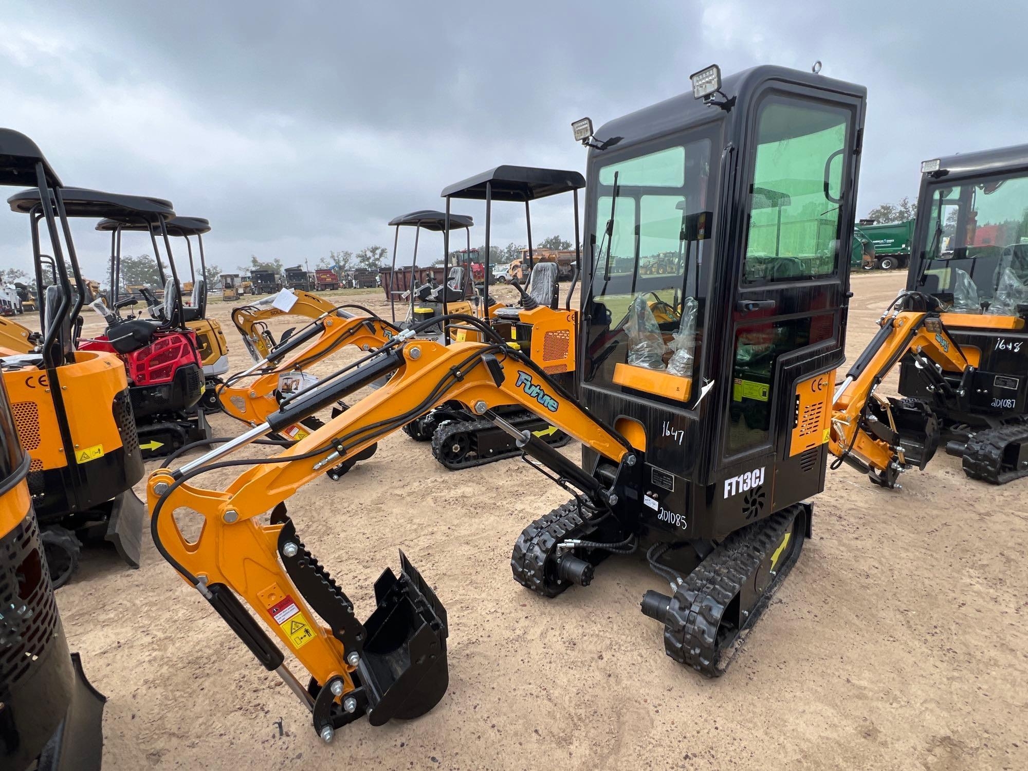 UNUSED FUTURE FT13CJ EXCAVATOR (A54756)