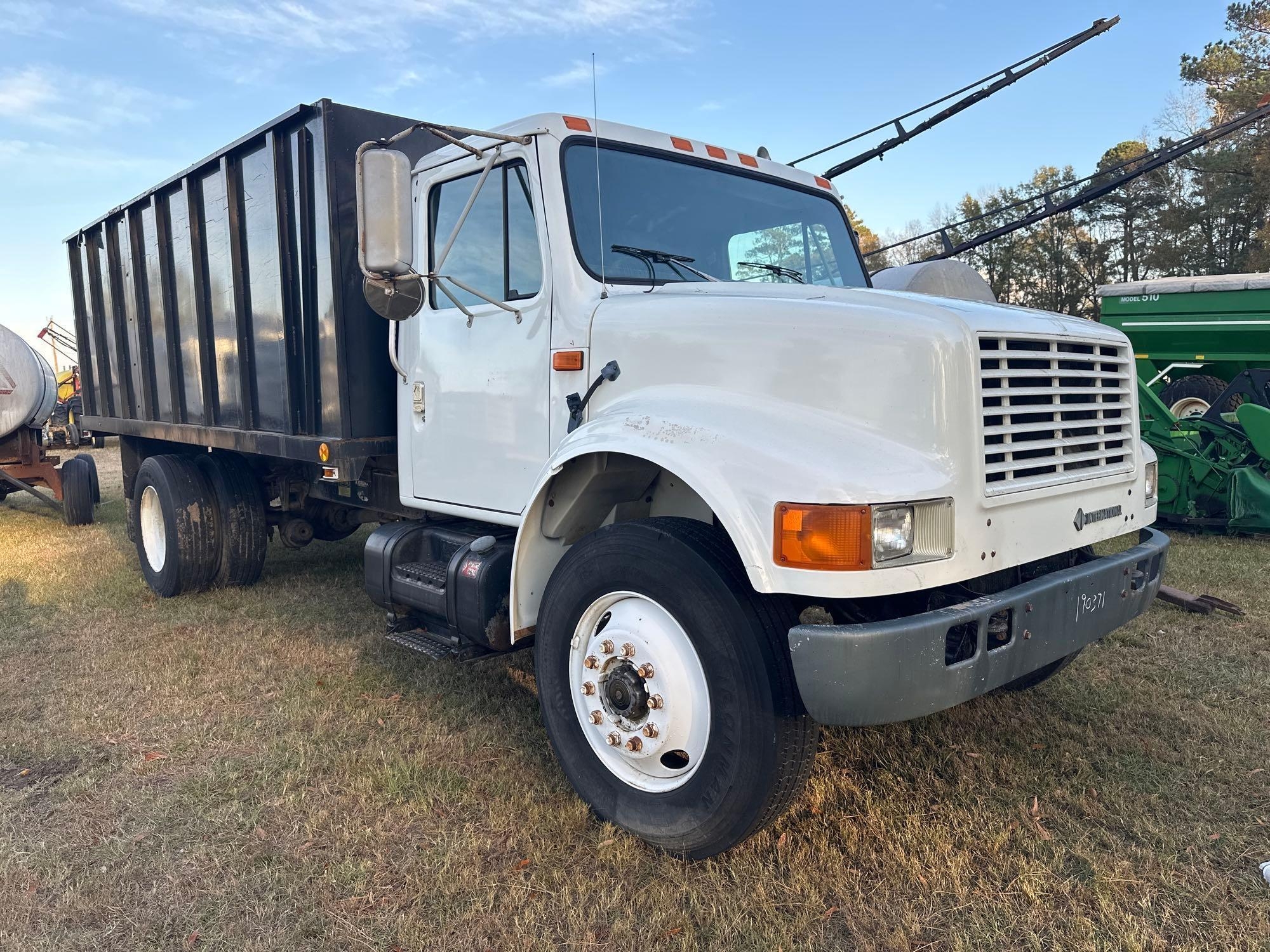 INTERNATIONAL S/A GRAIN TRUCK (A52708)