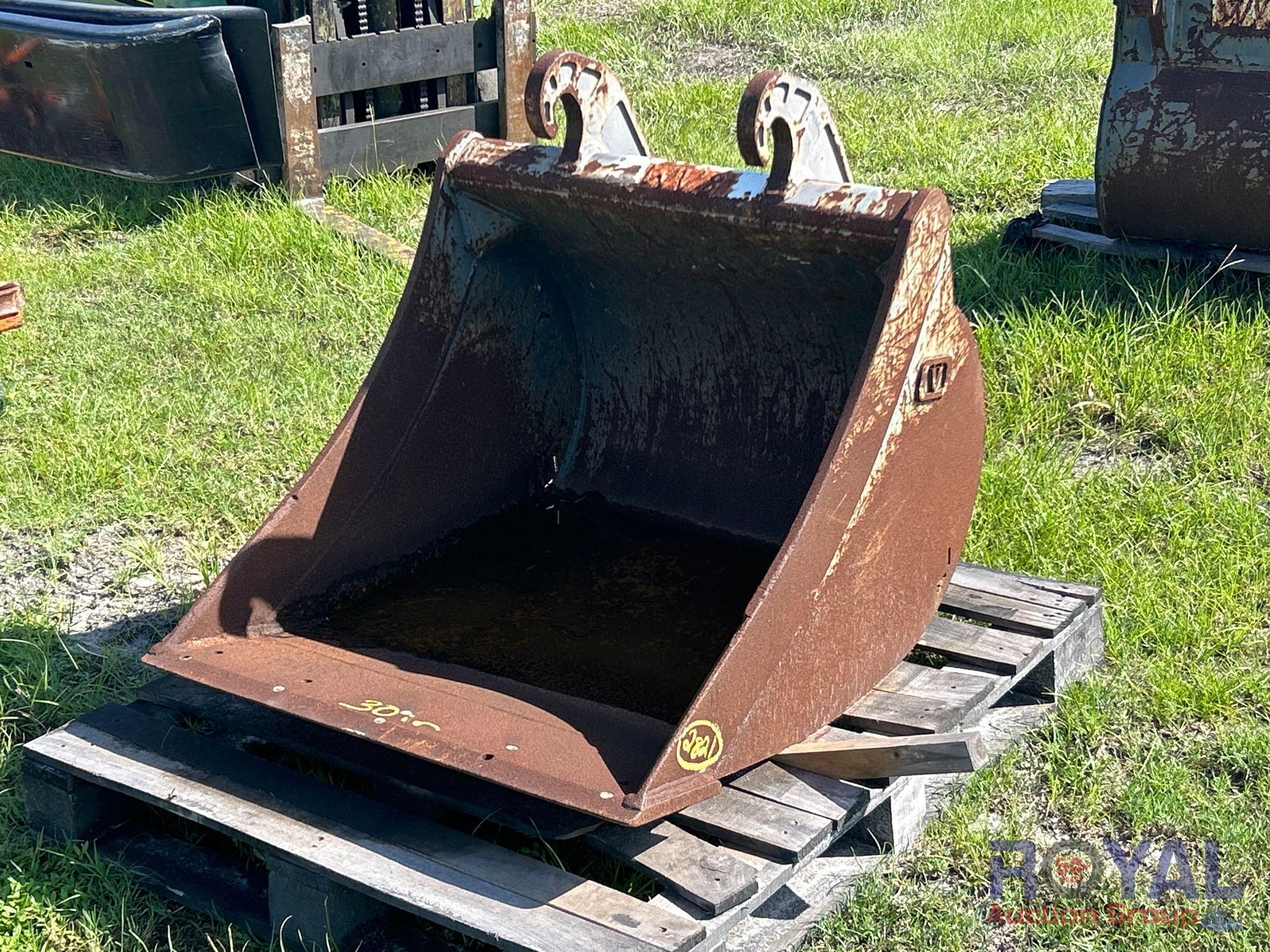2021 VemaTEC 30in Excavator Bucket (A51691)