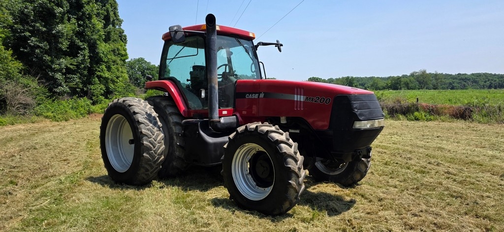 1999 Case International MX200 Tractor (RIDE AND DRIVE) (A50774)